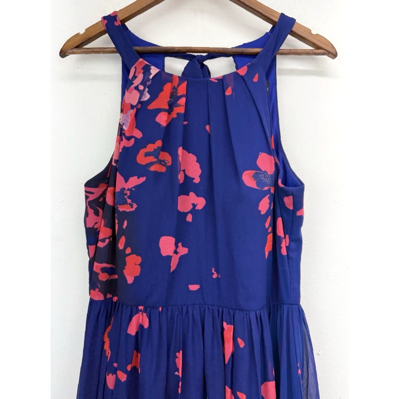 Betsy & Adam Sz 14 Women’s Blue Pink Floral Chiffon Sleeveless Halter Neck Gown