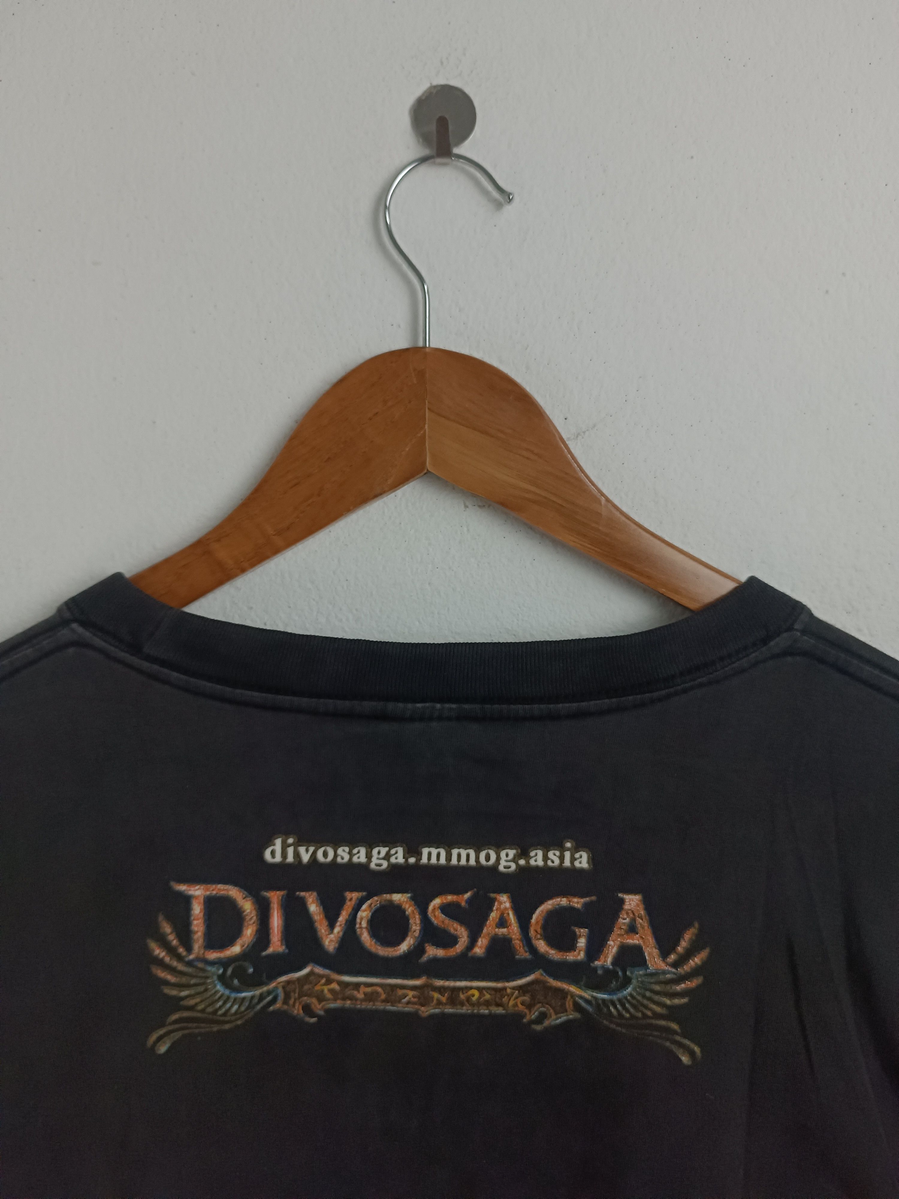Microsoft VINTAGE Y2K MMORPG DIVOSAGA ASIA VERY RARE fantasy warcraft Size US XL / EU 56 / 4 - 15 Thumbnail