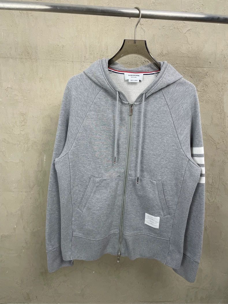 Thom Browne Thom Browne Gray four-striped zipper jacket 2506-Nextarrow Size US XL / EU 56 / 4 - 1 Thumbnail