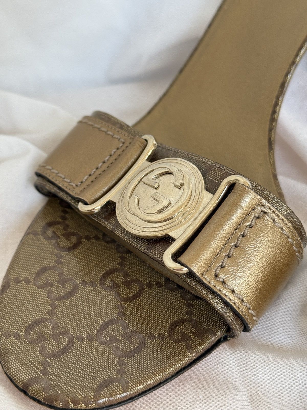 Gucci Gucci Metallic Gold Monogram GG Mules Size US 10 / IT 40 - 5 Thumbnail
