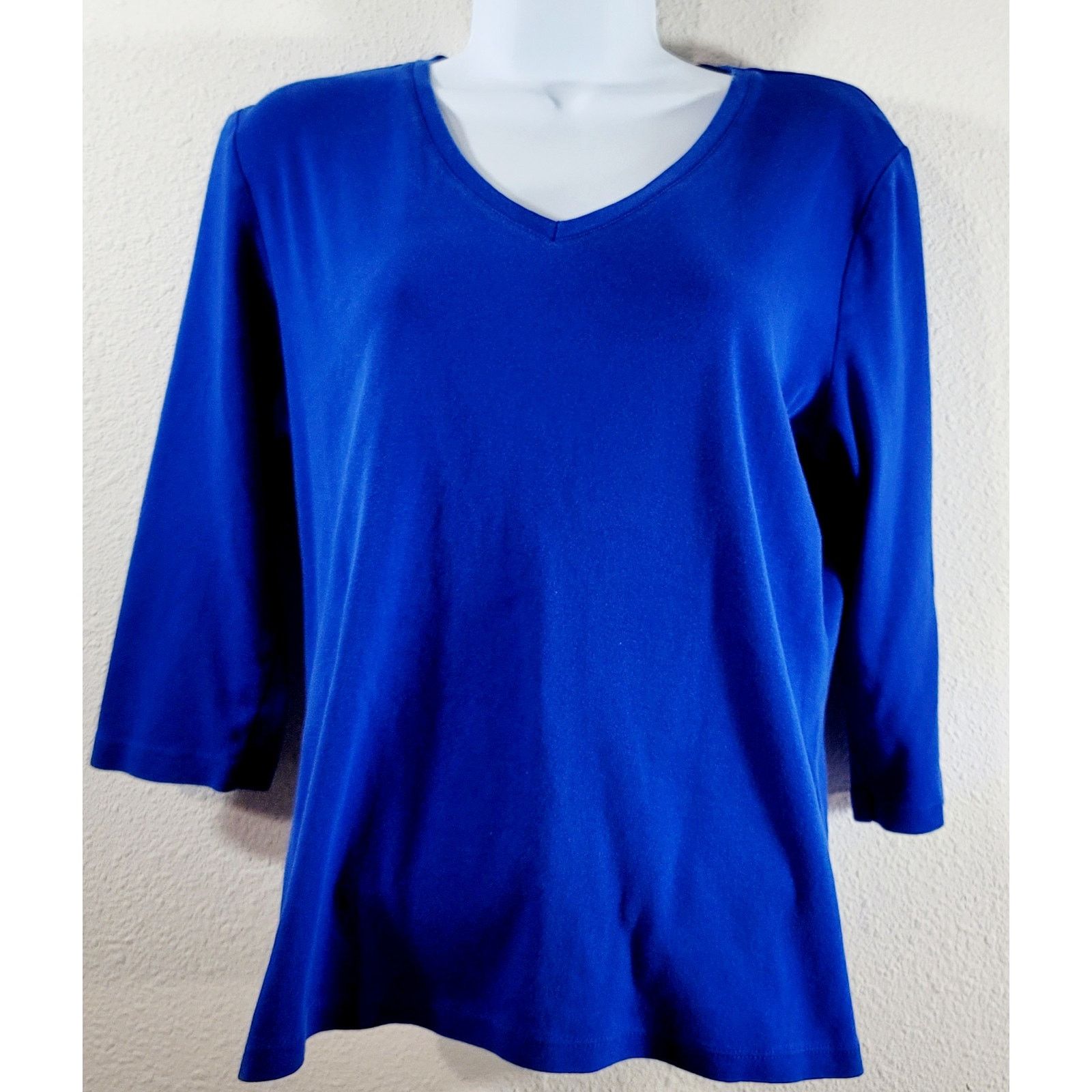Other St John's Bay Blue V Neck 3/4 Sleeves Top Large Lightweight Size L / US 10 / IT 46 - 1 Thumbnail