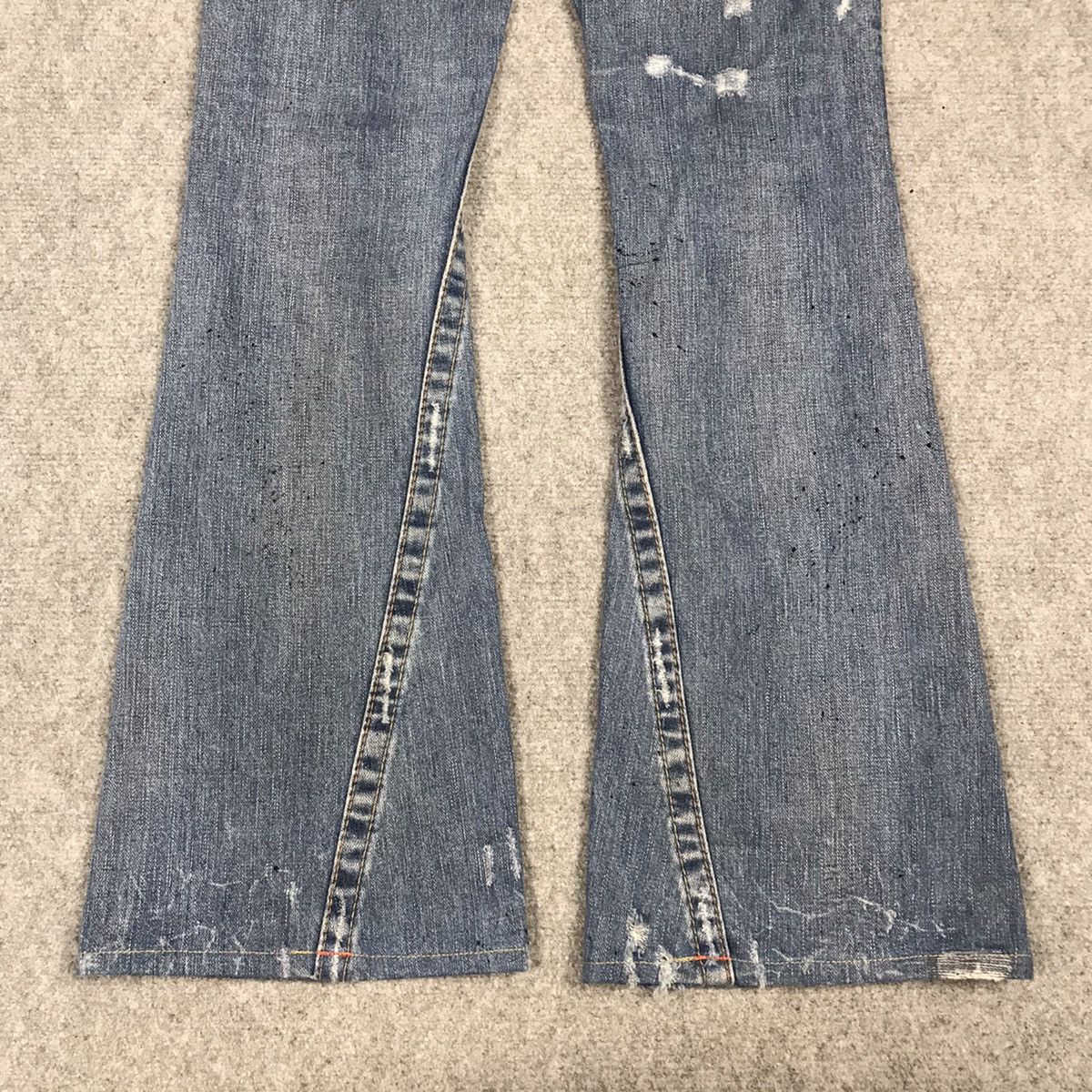 Japanese Brand FLARE TRUE RELIGION BOOT CUT DENIM DISTRESSED DENIM PANTS Size 26" / US 2 / IT 38 - 9 Thumbnail