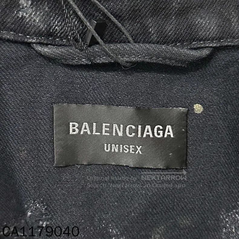 Balenciaga Balenciaga Distressed Denim Jacket with Mud Dyeing Size US S / EU 44-46 / 1 - 4 Thumbnail