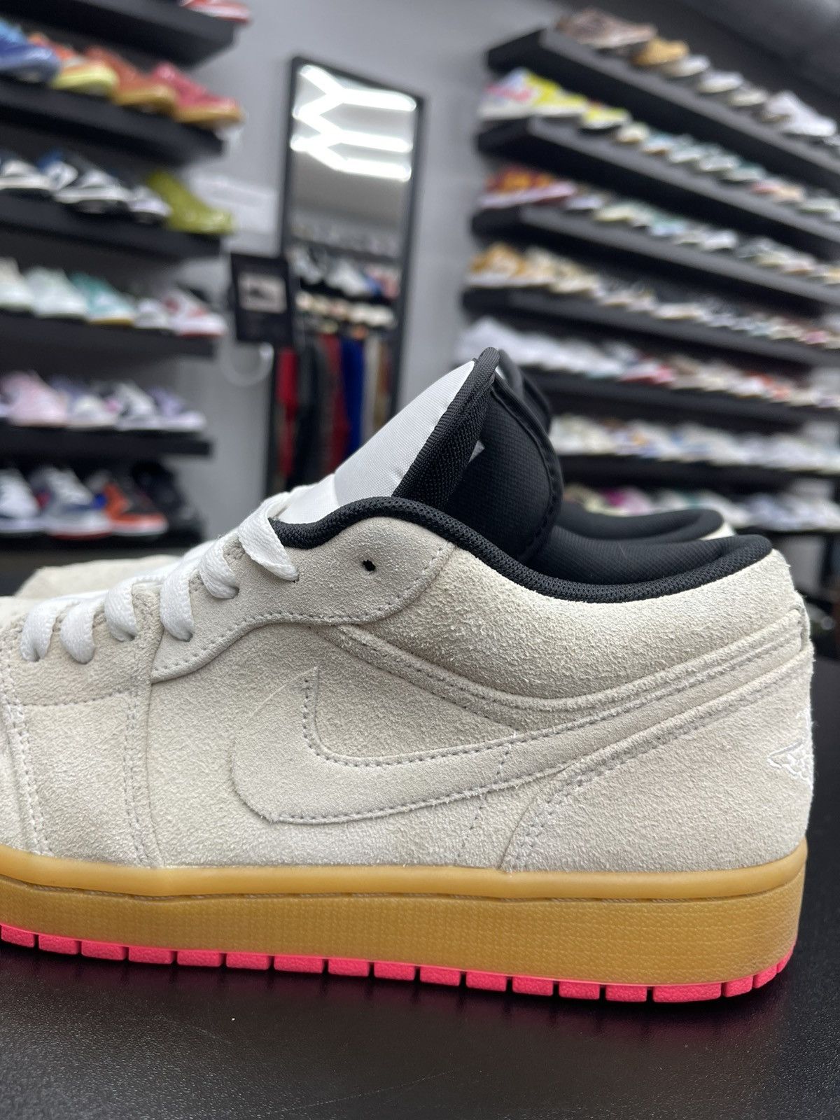 Jordan Brand Size 9.5 - Jordan 1 Low White Gum Hyper Pink RARE Size US 9.5 / EU 42-43 - 5 Thumbnail