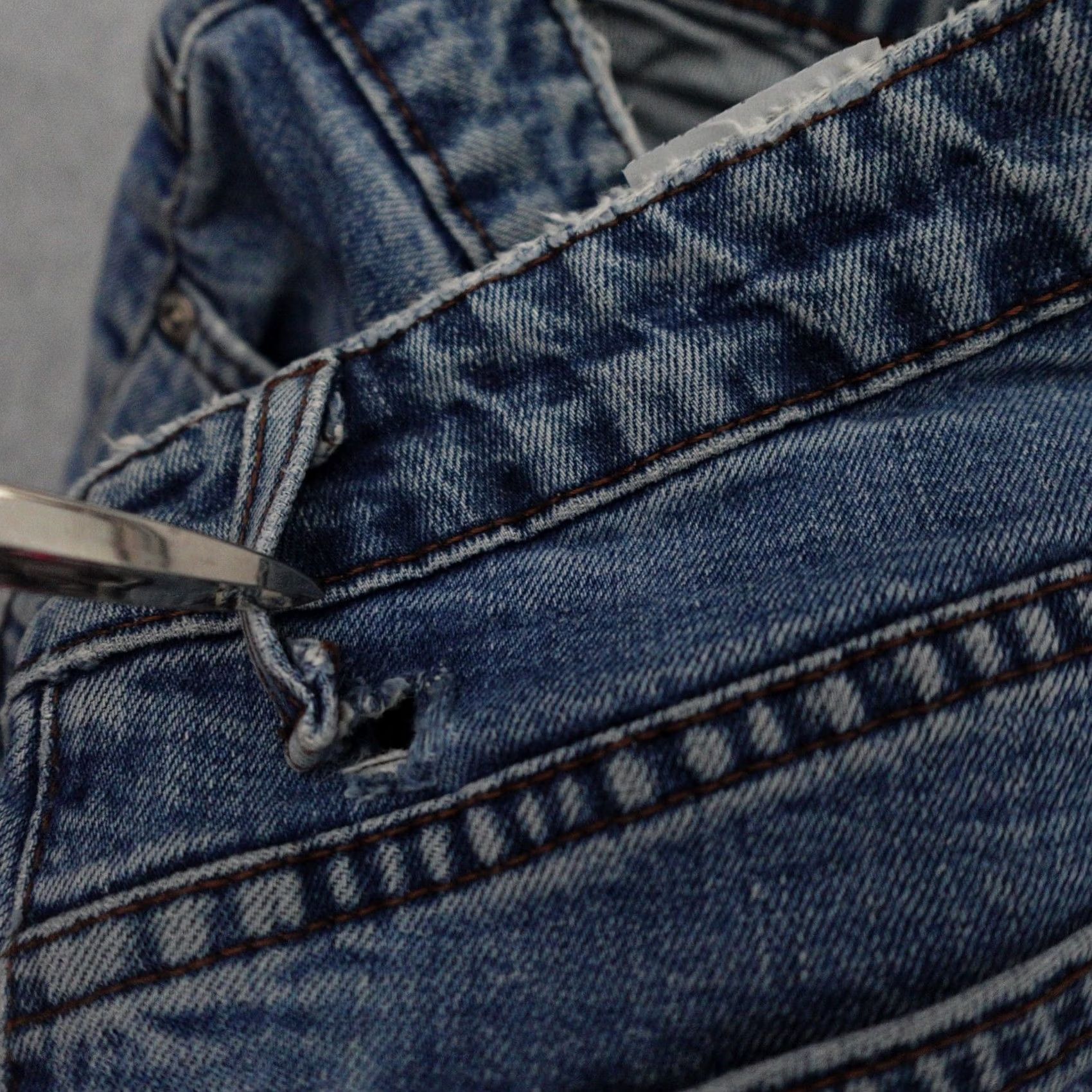 Harley Davidson Harley-Davidson Jeans Bootcut Womens Size 10P Blue Denim Distressed Plus Measurements in Pictures Size 32" / US 10 / IT 46 - 4 Thumbnail