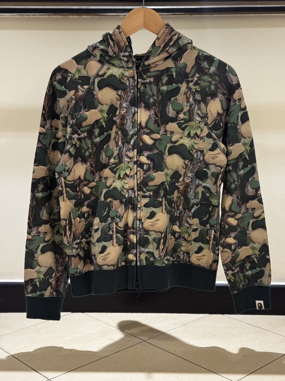 Bape OG Bape Village Camo Realtree Zip Up Hoodie Size S / US 4 / IT 40 - 1 Thumbnail