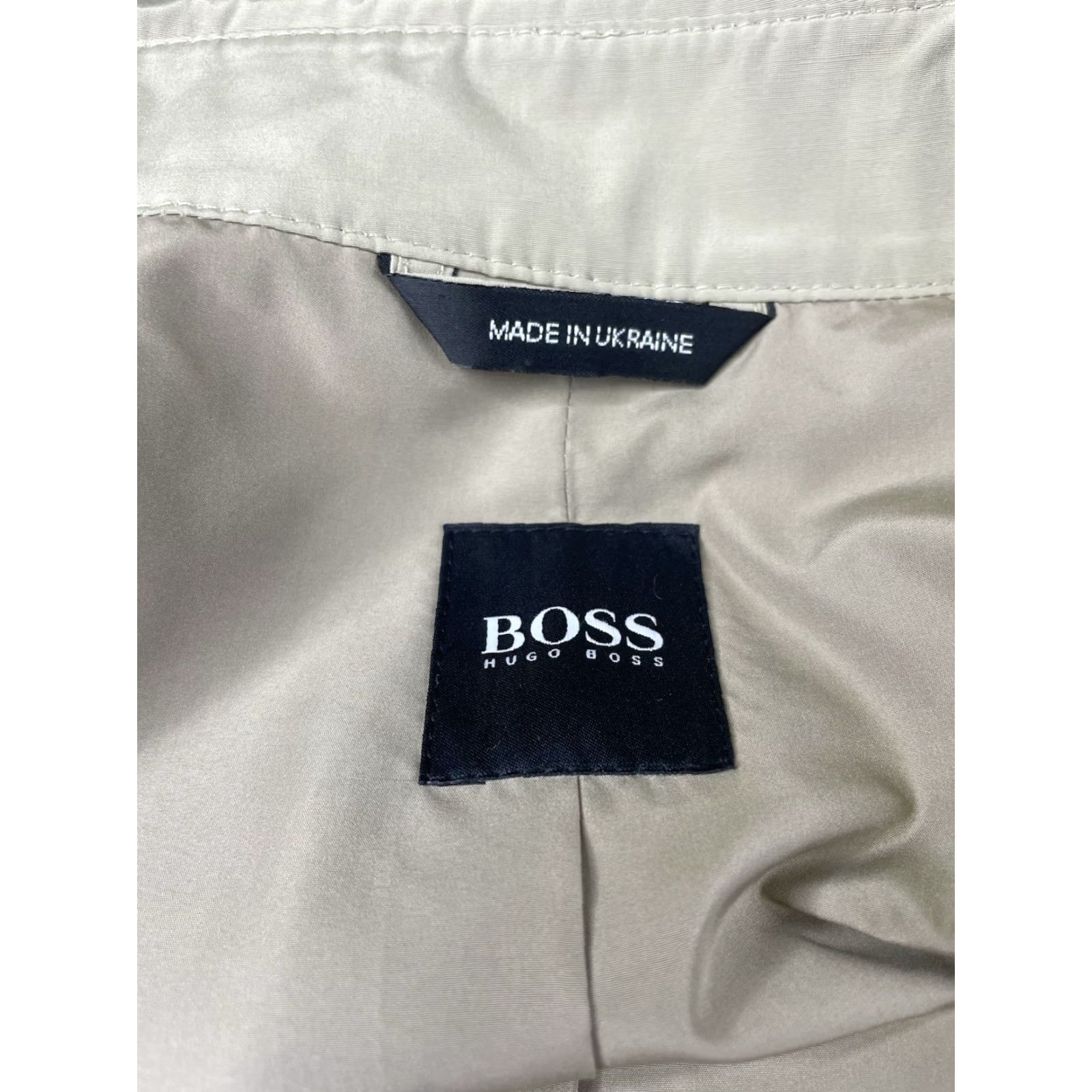 Hugo Boss VINTAGE Hugo Boss Trench Coat Jacket 40R Men Beige Cotton Blend Car Theme Buttons 40 Mens Size US XXS / EU 40 - 2 Thumbnail