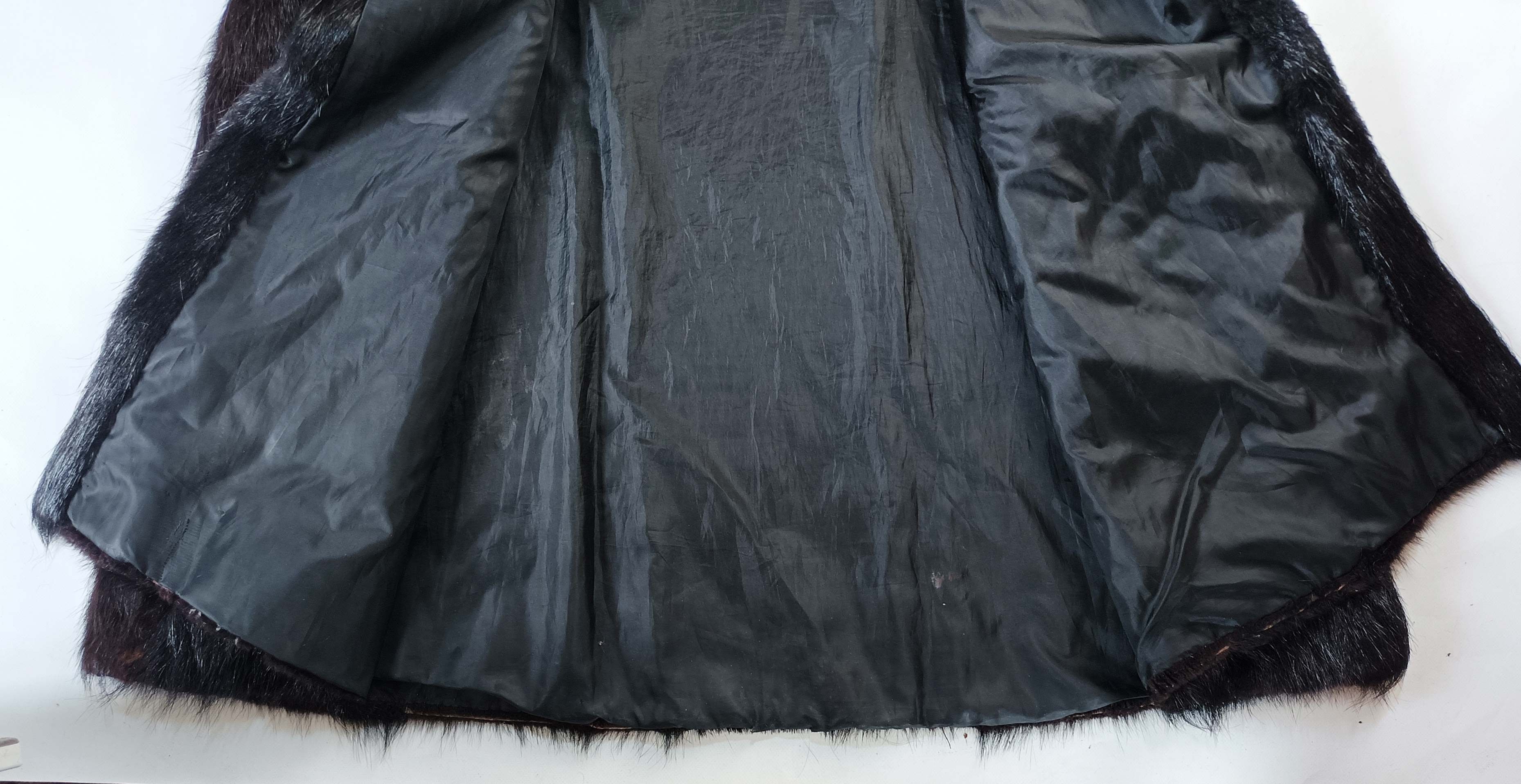 Other Vintage KESKA Genuine Nutria Fur Long Coat - Size XL/XXL Size XL / US 12-14 / IT 48-50 - 9 Thumbnail
