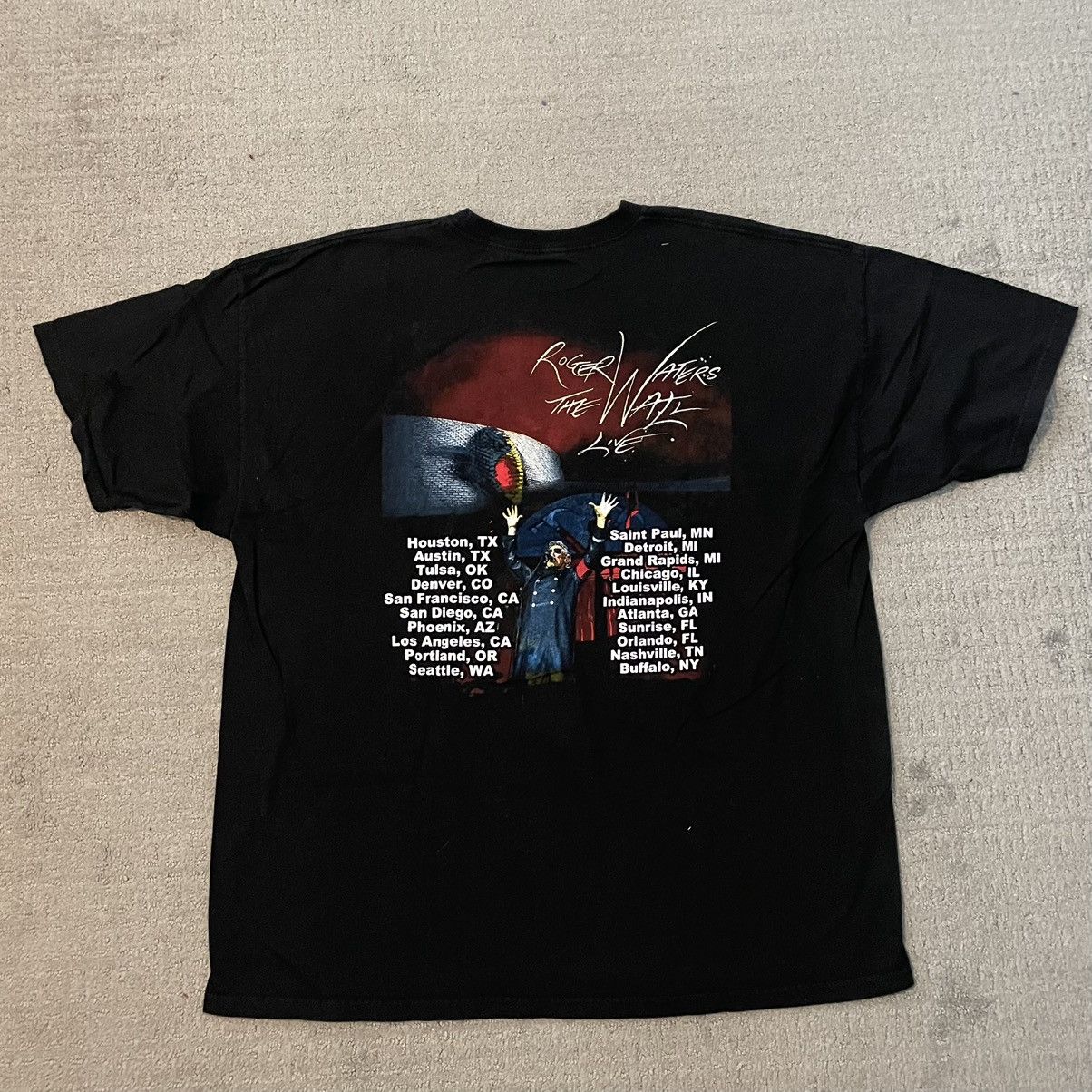 Band Tees Roger Waters Tour t-shirt Size US XL / EU 56 / 4 - 3 Thumbnail