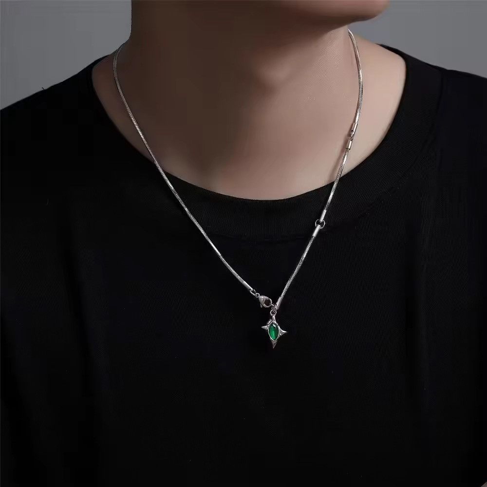 Other Five-Pointed Starlight Necklaces Size ONE SIZE - 1 Thumbnail