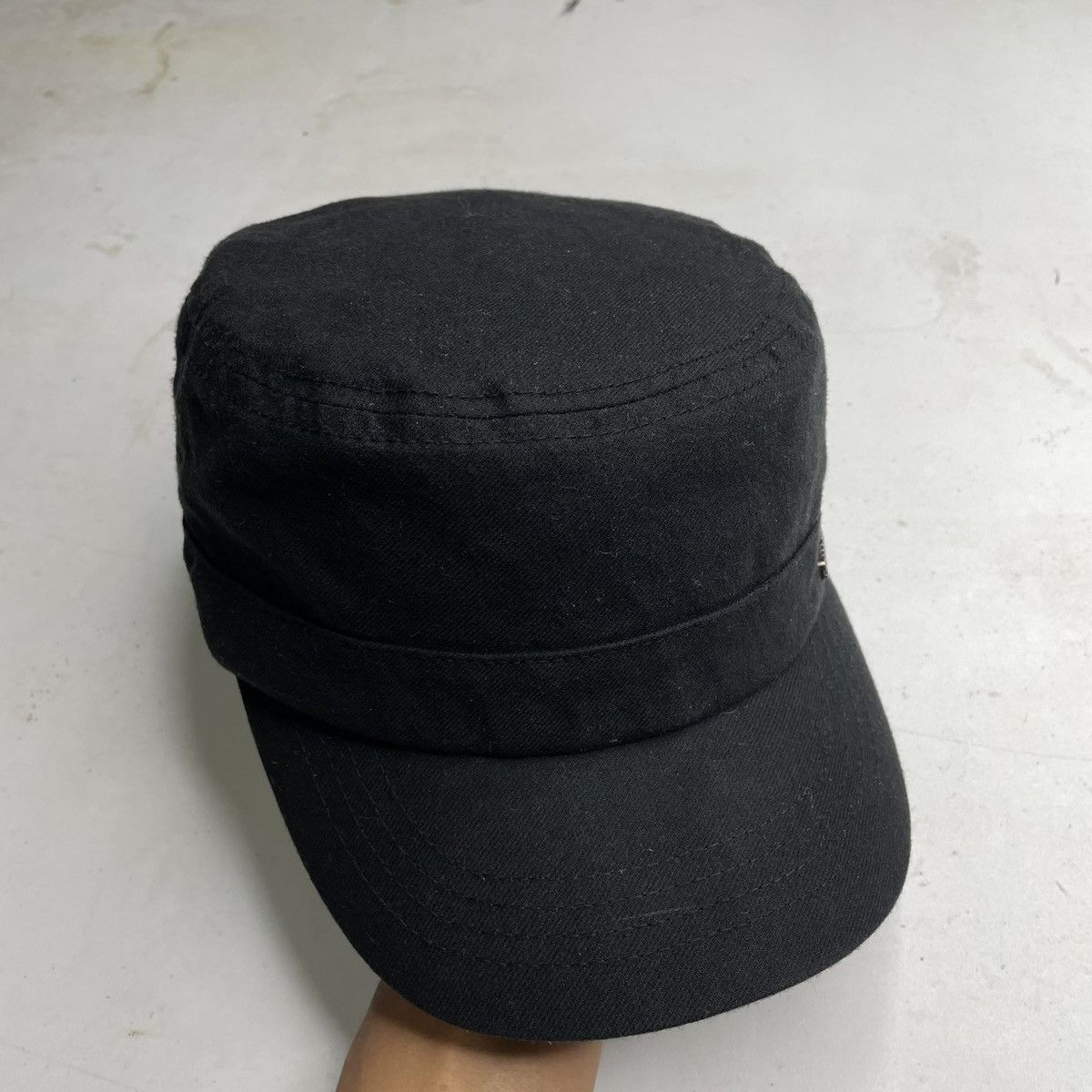 Hunter × Michel Klein Two fold cadet hat with accessories. Thin material Size ONE SIZE - 9 Thumbnail