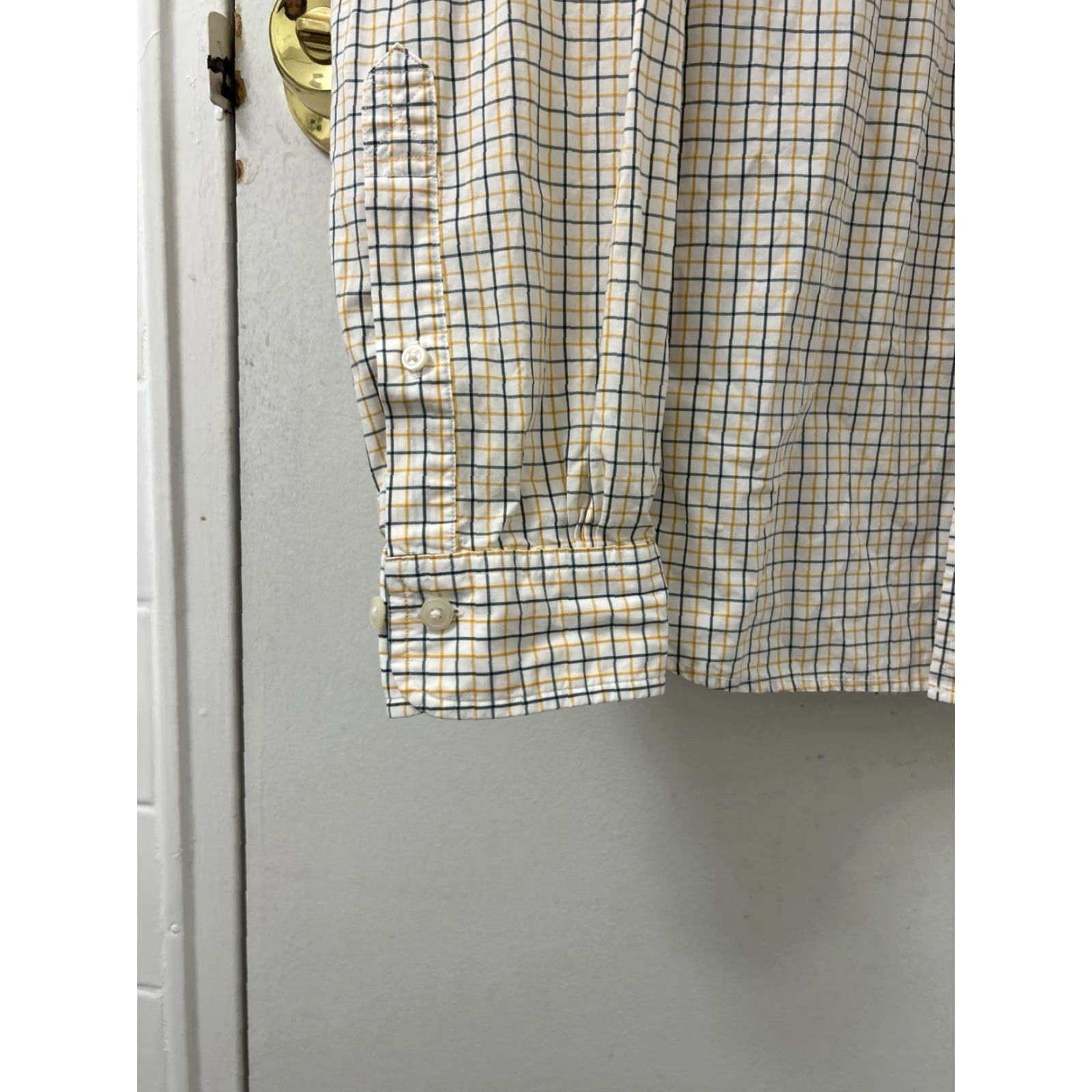 Brooks Brothers Brooks Brothers Red Fleece Shirt Mens Medium Beige Plaid Button-Down Long Sleeve N/A Size US M / EU 48-50 / 2 - 7 Thumbnail