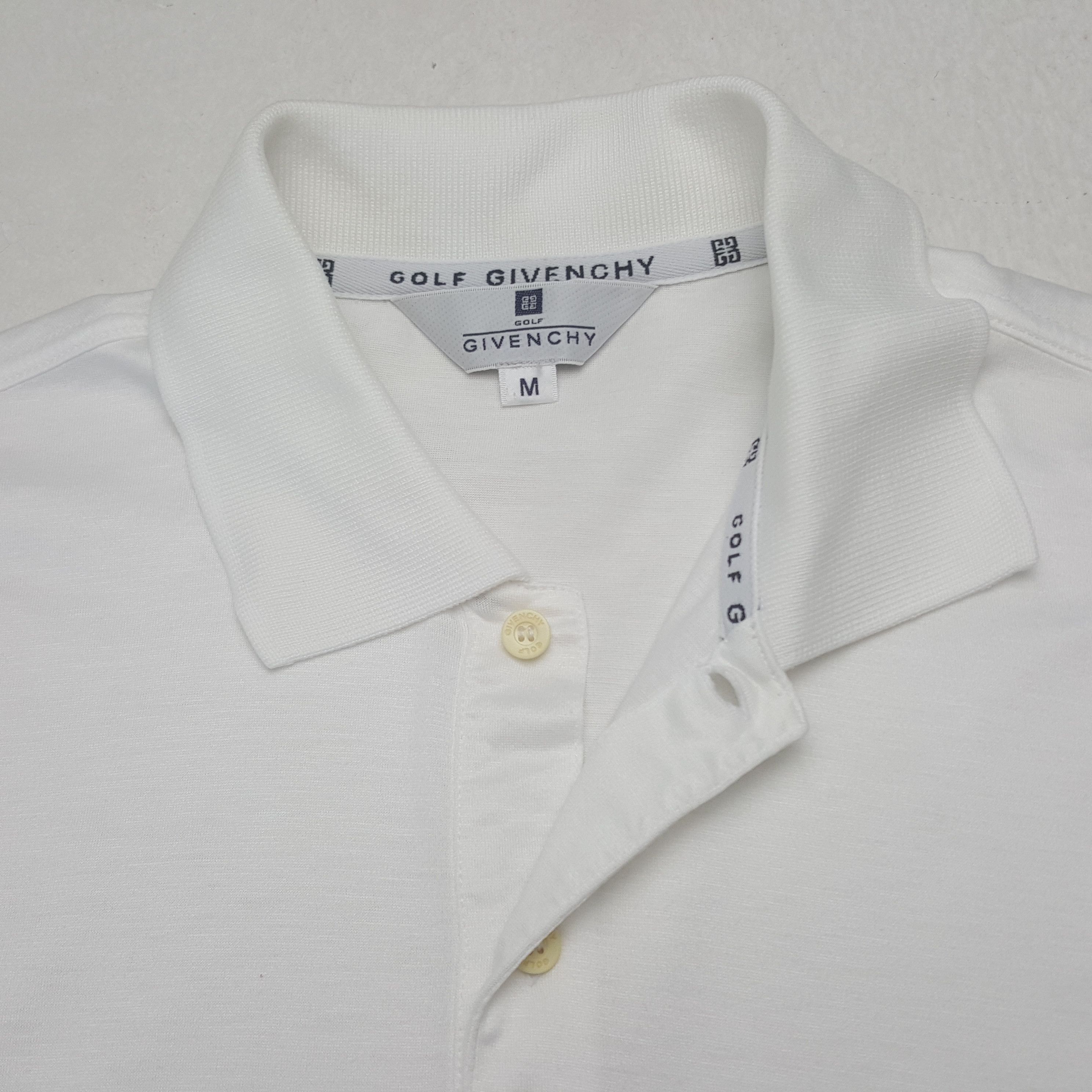Givenchy Vintage Givenchy Big Logo Polos C294N45 Size US M / EU 48-50 / 2 - 4 Thumbnail