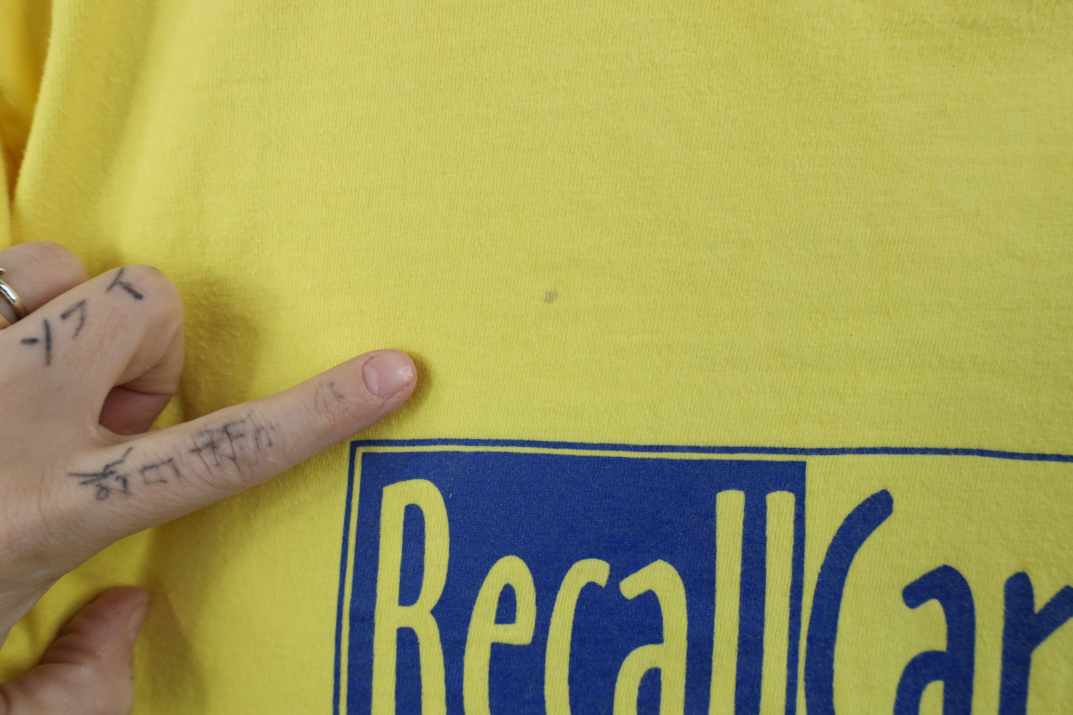 Vintage Vintage Y2K Finkbeiner Toledo Ohio Mayor T-Shirt Yellow Size US L / EU 52-54 / 3 - 5 Thumbnail