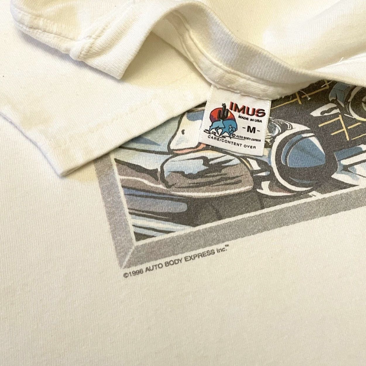 Express VINTAGE 90s Art Tee Auto Body Express Classic Car VTG 1996 Shirt Mens Size M White USA Cars Man Shirt Size US M / EU 48-50 / 2 - 2 Thumbnail