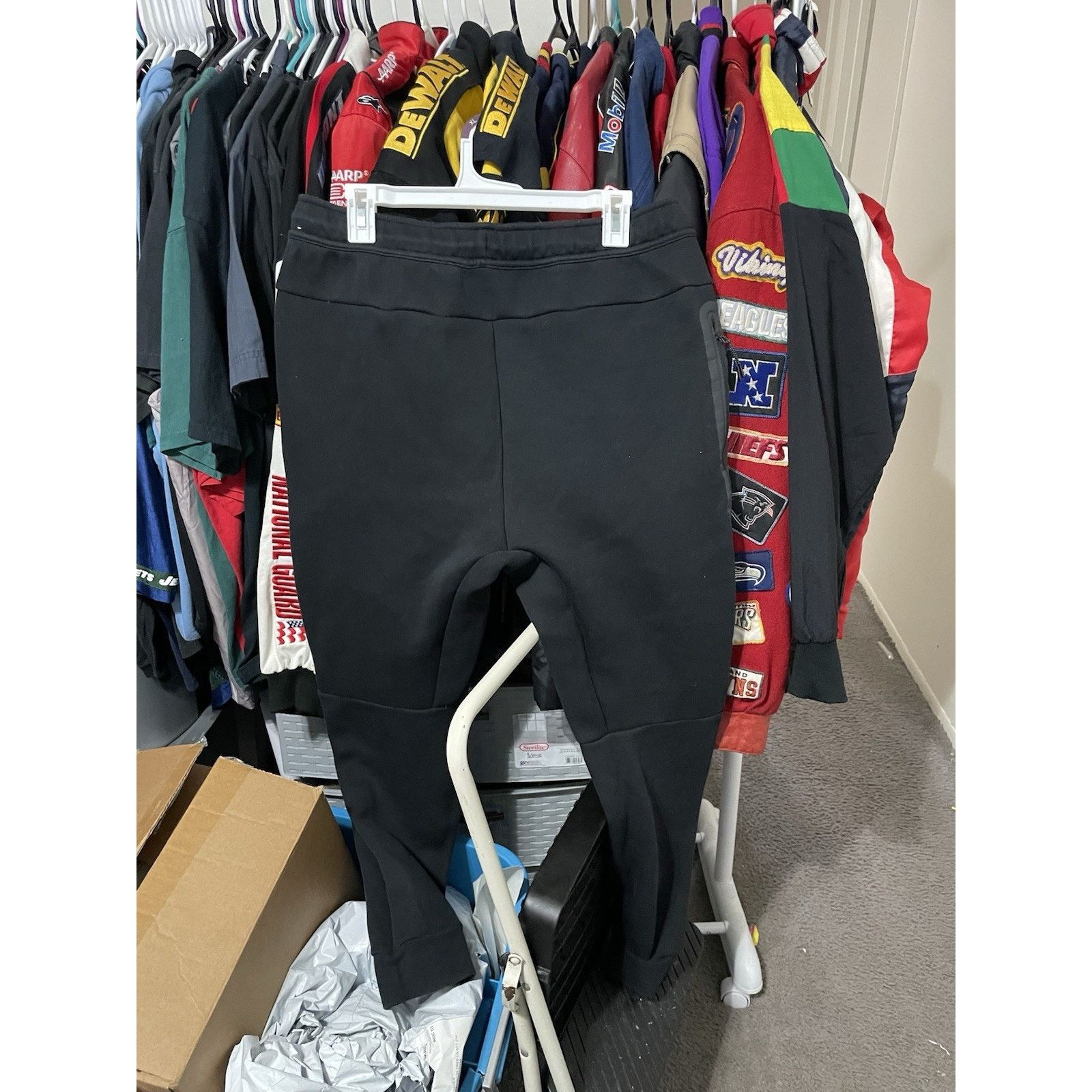 Nike Size L- Nike Men's Tech Fleece Pants Joggers Black Size US 44 / EU 60 - 2 Thumbnail