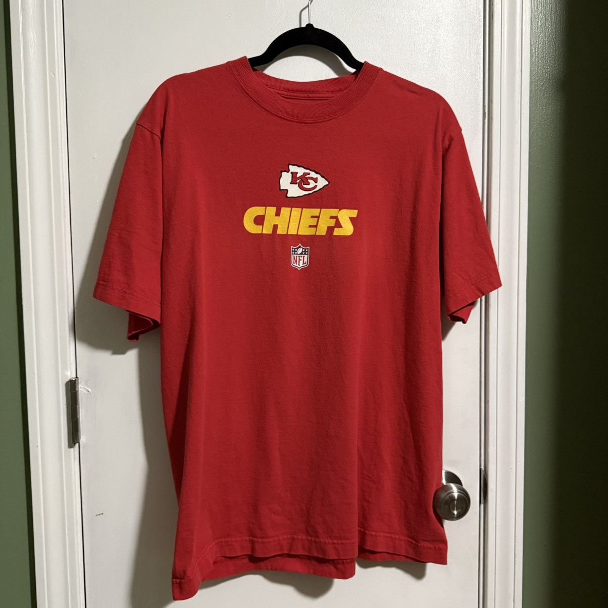 Reebok Reebok Kansas City Chiefs Football NFL Men’s Sz M Size US M / EU 48-50 / 2 - 1 Thumbnail