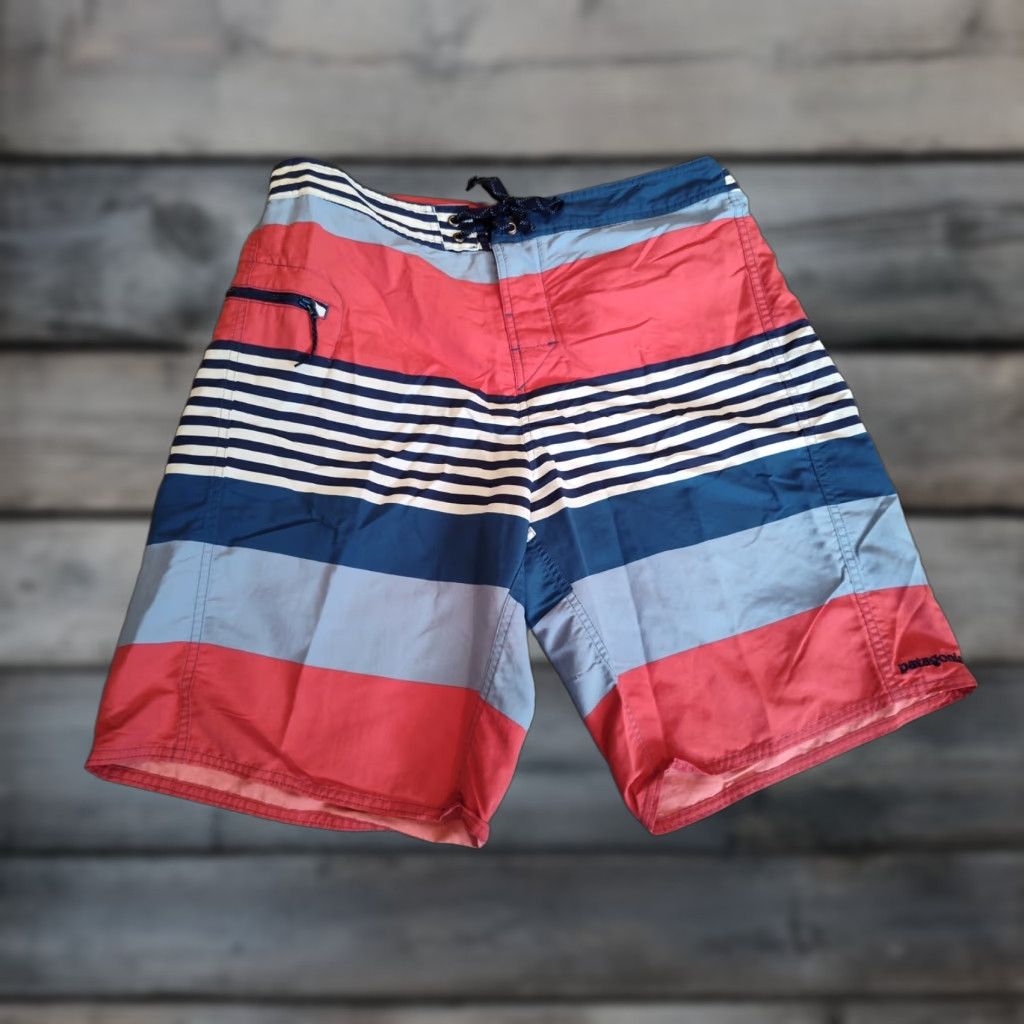Patagonia Patagonia Wavefarer Board Shorts Mens 34 Blue Red Striped Swim Trunks Zip Pocket Size US 34 / EU 50 - 1 Thumbnail
