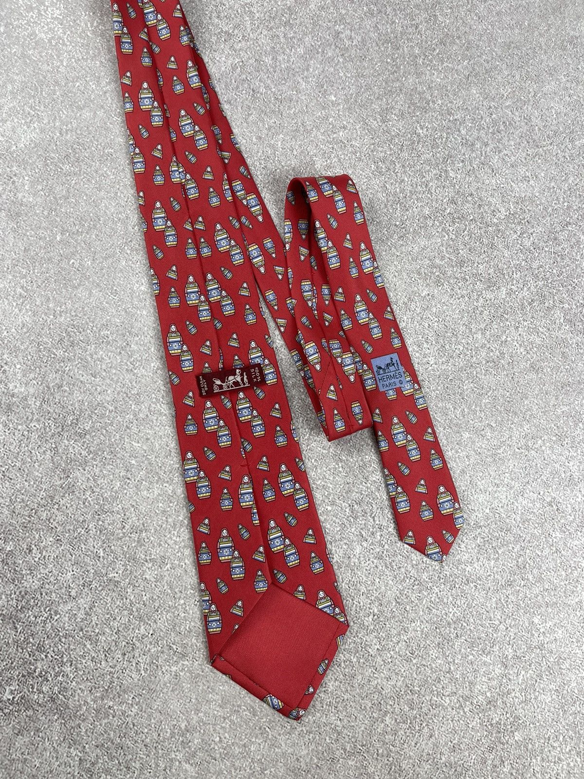 Hermes × Vintage Vintage Hermes Printed Red Silk Tie Size ONE SIZE - 1 Thumbnail