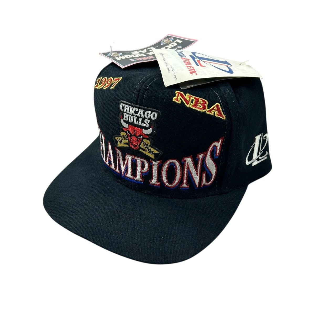 NBA VTG 90s CHICAGO BULLS LOGO ATHLETIC 1997 CHAMPIONS SNAPBACK Size ONE SIZE - 3 Thumbnail