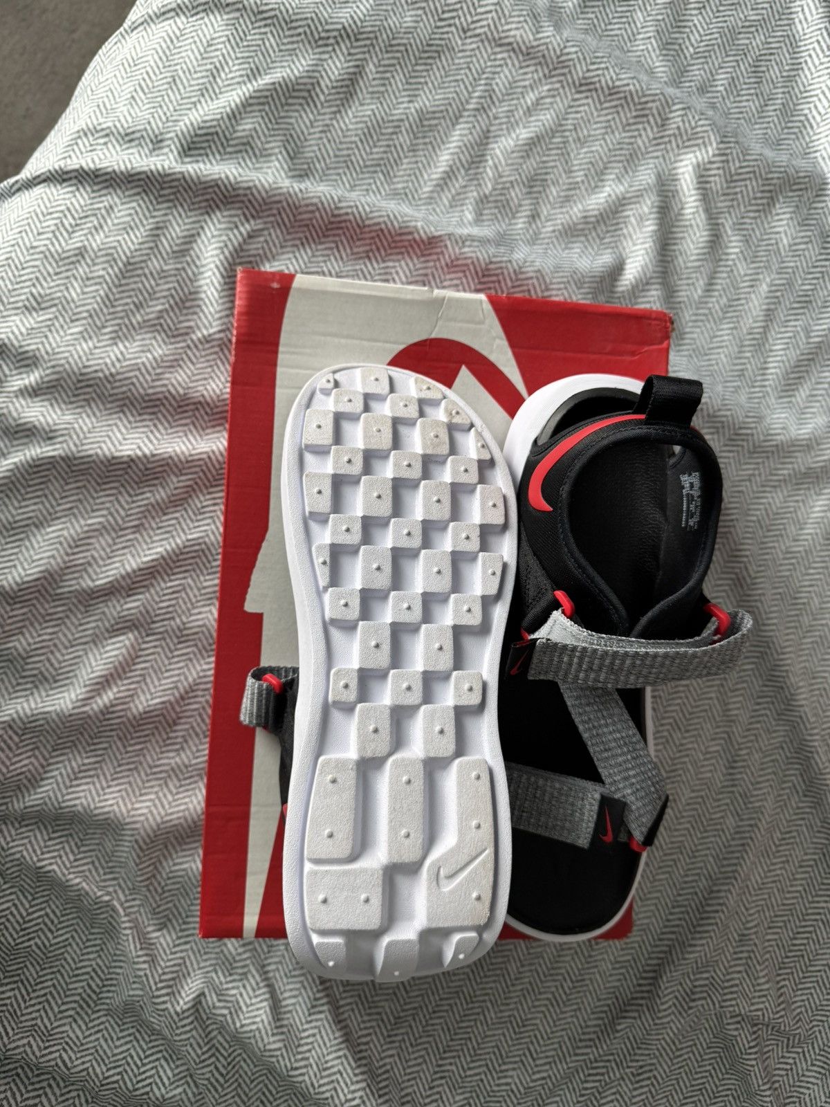 Nike ☀️ Nike Vista Sandal NA White/Black | Size 10 Size US 10 / EU 43 - 7 Thumbnail
