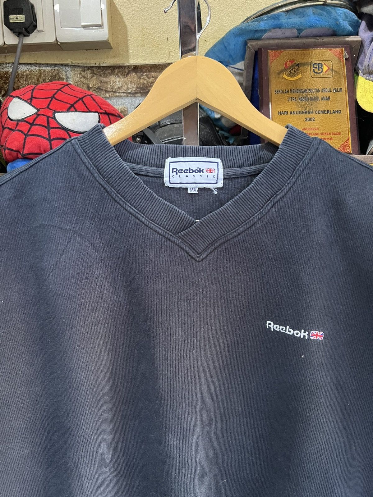 Reebok 🔥Vintage Reebok Classic V Neck Sweatshirt Size US L / EU 52-54 / 3 - 3 Thumbnail