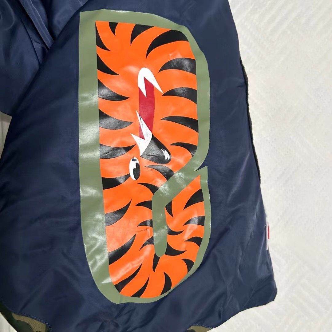 Bape COLOR CAMO SHARK DOWN JACKET Size US L / EU 52-54 / 3 - 9 Thumbnail