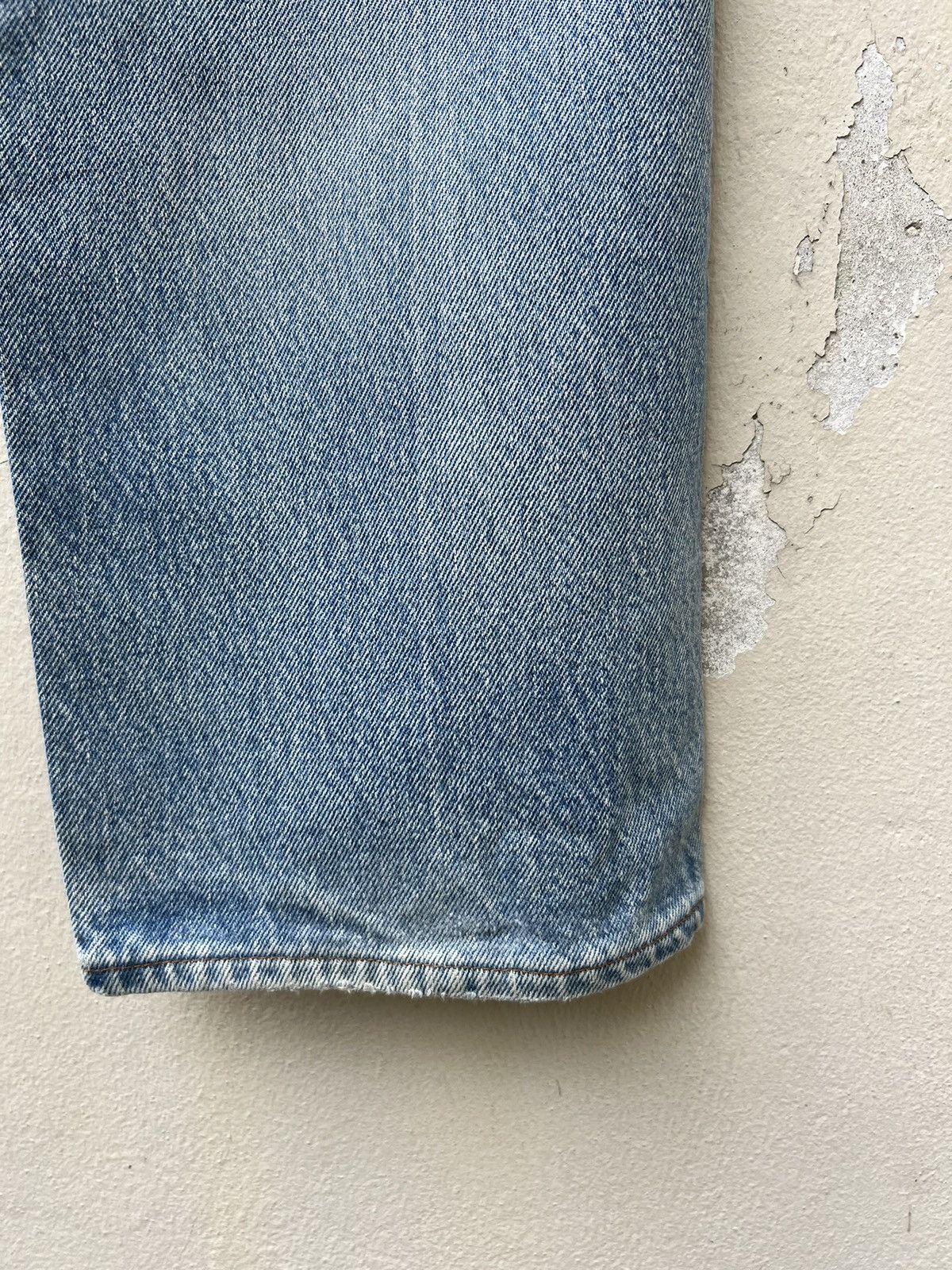 Levi's Vintage 80s Levi’s 501 Ripped Faded Blue Denim Jeans Size US 34 / EU 50 - 23 Thumbnail