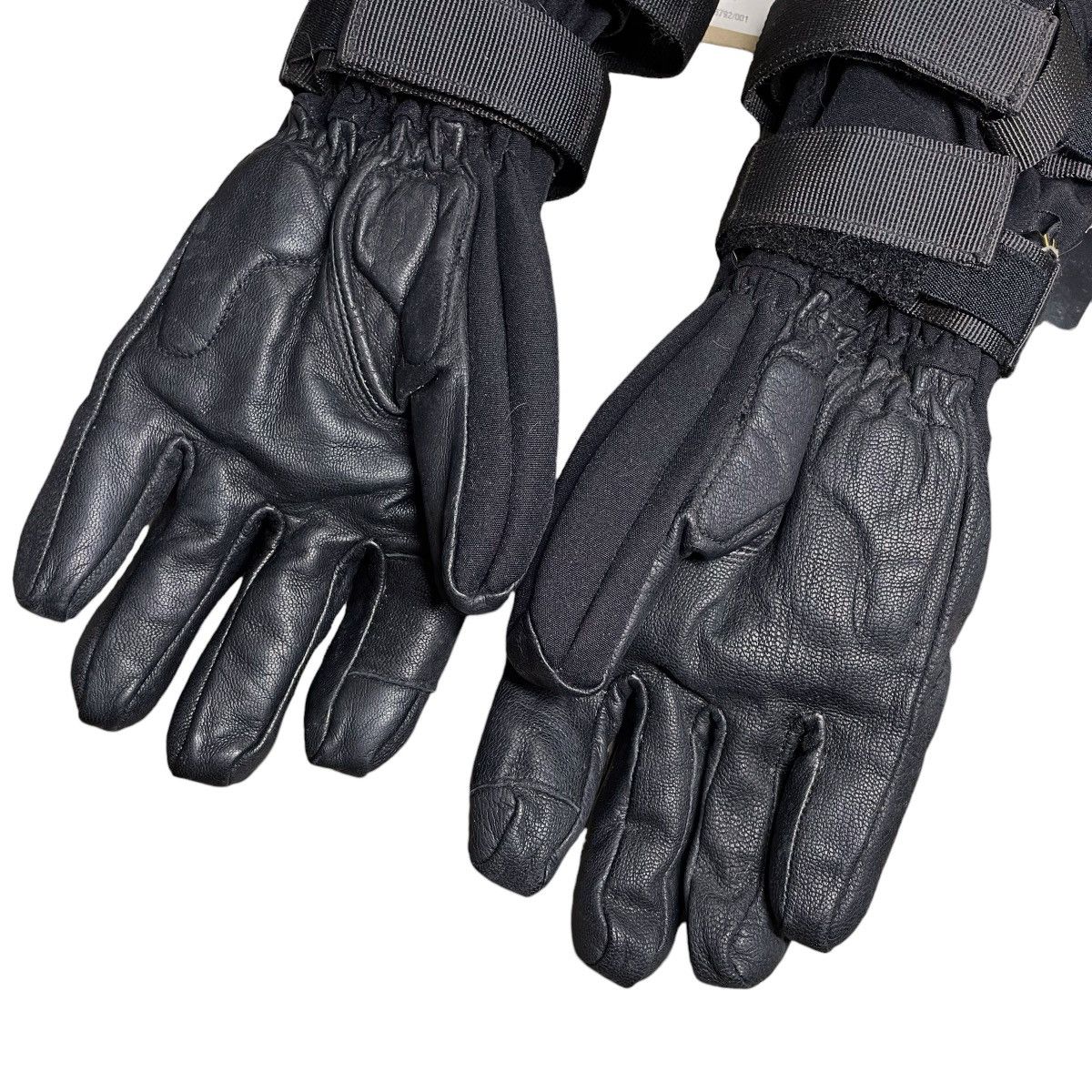 Dainese DAINESE D-IMPACT 13 D-DRIVE SNOWBOARD GLOVES NEW OLD STOCK Size ONE SIZE - 10 Thumbnail