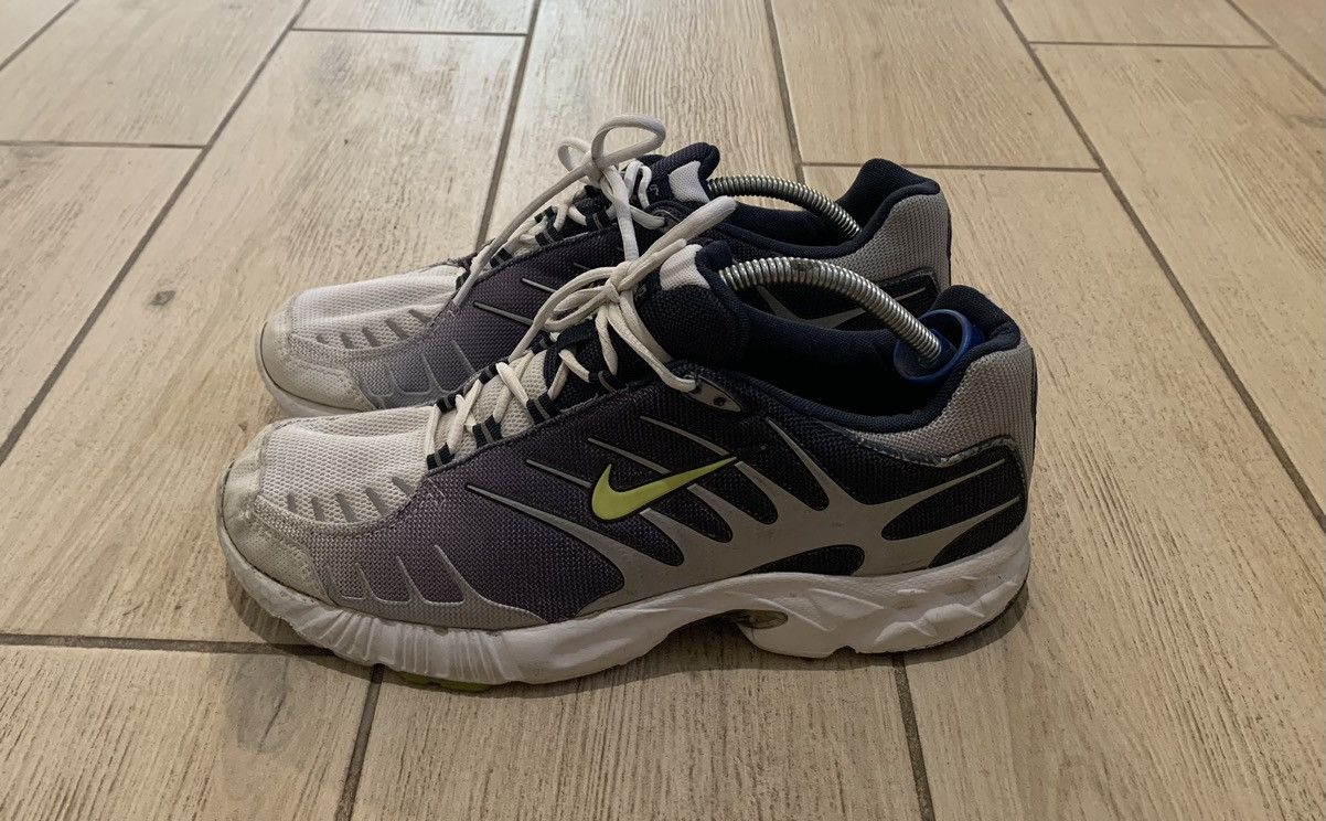 2003 Vintage Nike Air Skylon sneakers Y2K running shoes