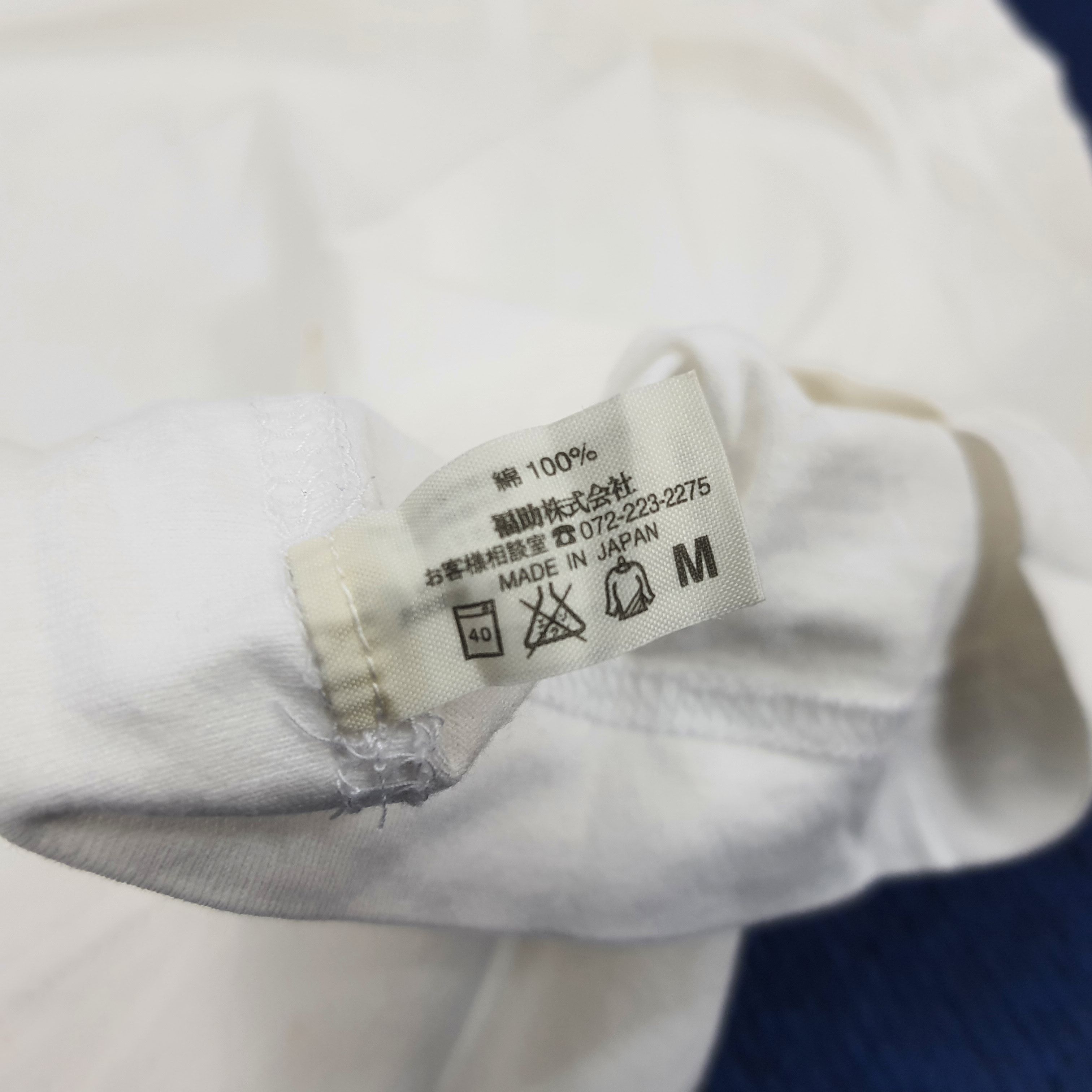 Burberry × Vintage Vintage Burberry London Spell Out Nova Check T-shirt Size US M / EU 48-50 / 2 - 6 Thumbnail