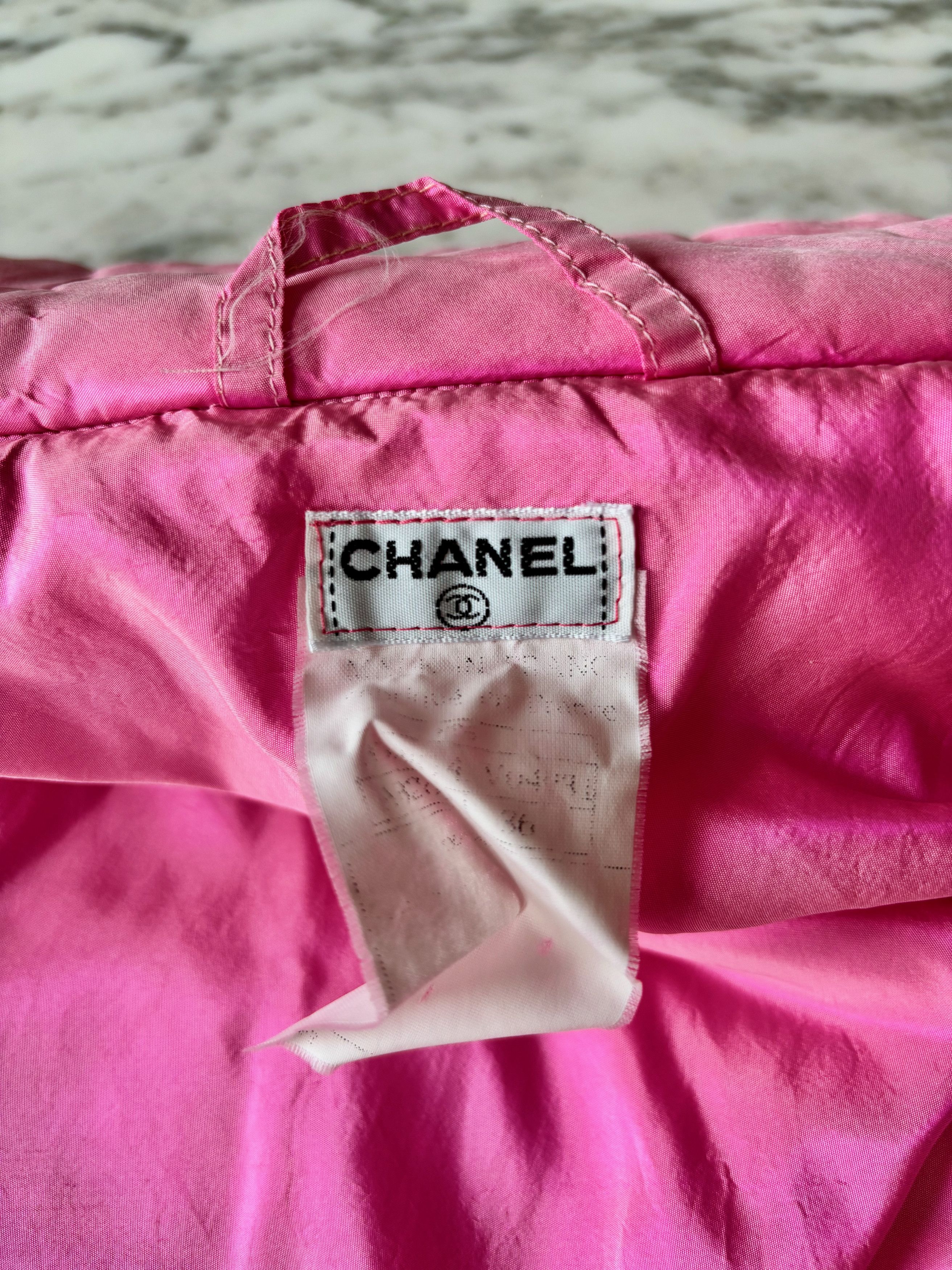 Chanel Chanel Fall 1996 silk puffer jacket Size XS / US 0-2 / IT 36-38 - 4 Thumbnail