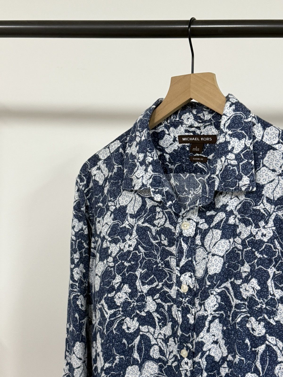 Michael Kors Michael Kors Blue Aloha Flower Floral Button Shirt Large Size US L / EU 52-54 / 3 - 2 Thumbnail