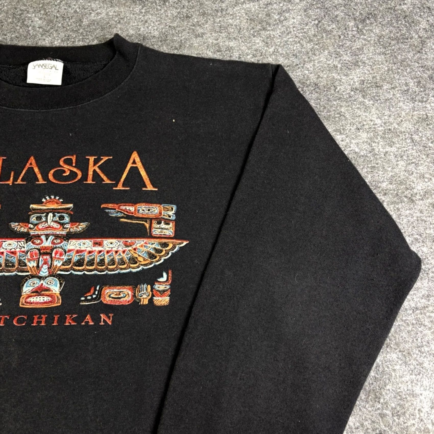Poler Vintage Alaska Ketchikan Totem Pole Graphic Sweatshirt Black Large 90s Size US L / EU 52-54 / 3 - 7 Thumbnail
