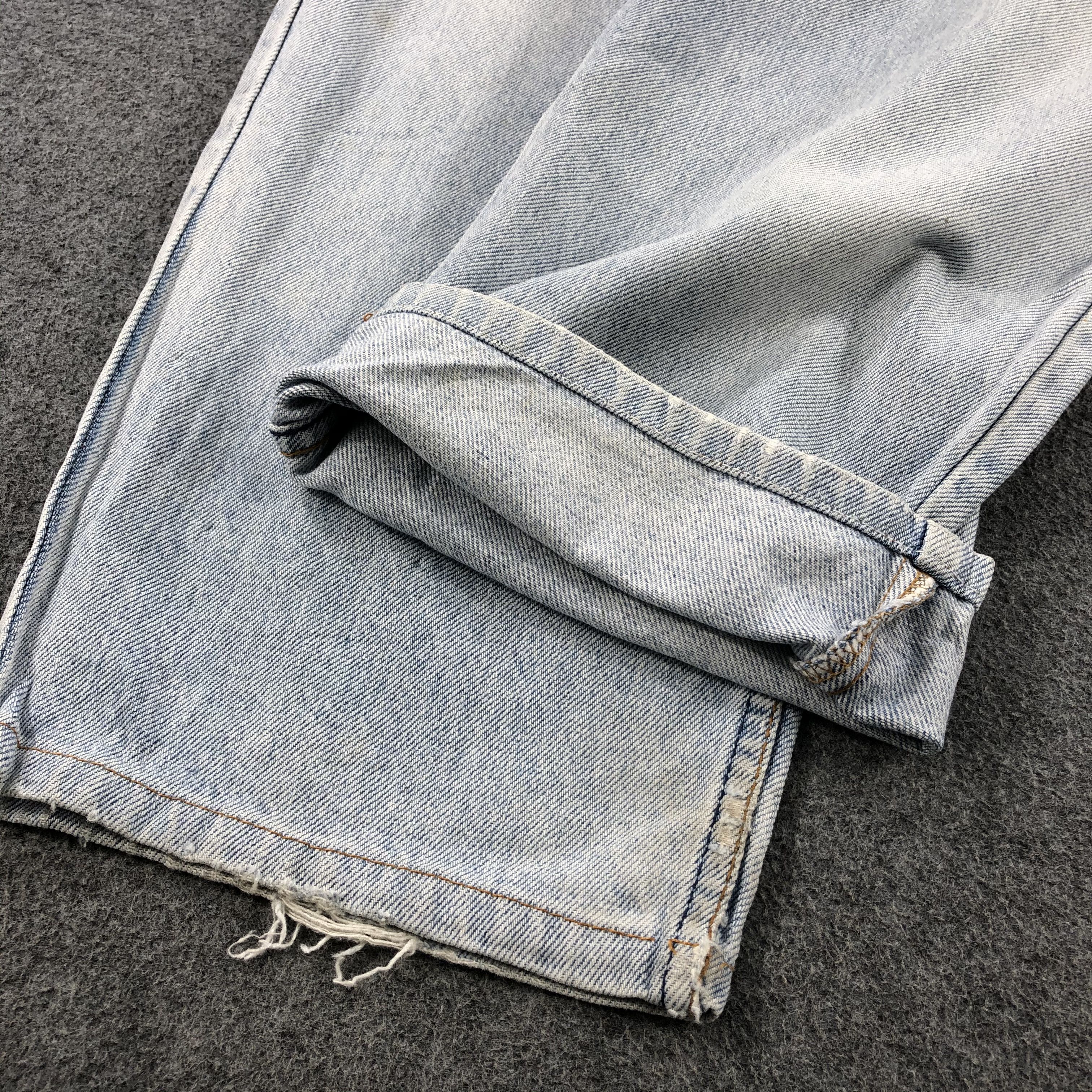 Levi's × Vintage 90s Vintage Light Wash Levis Jeans-JM2039 Size US 40 / EU 56 - 6 Thumbnail