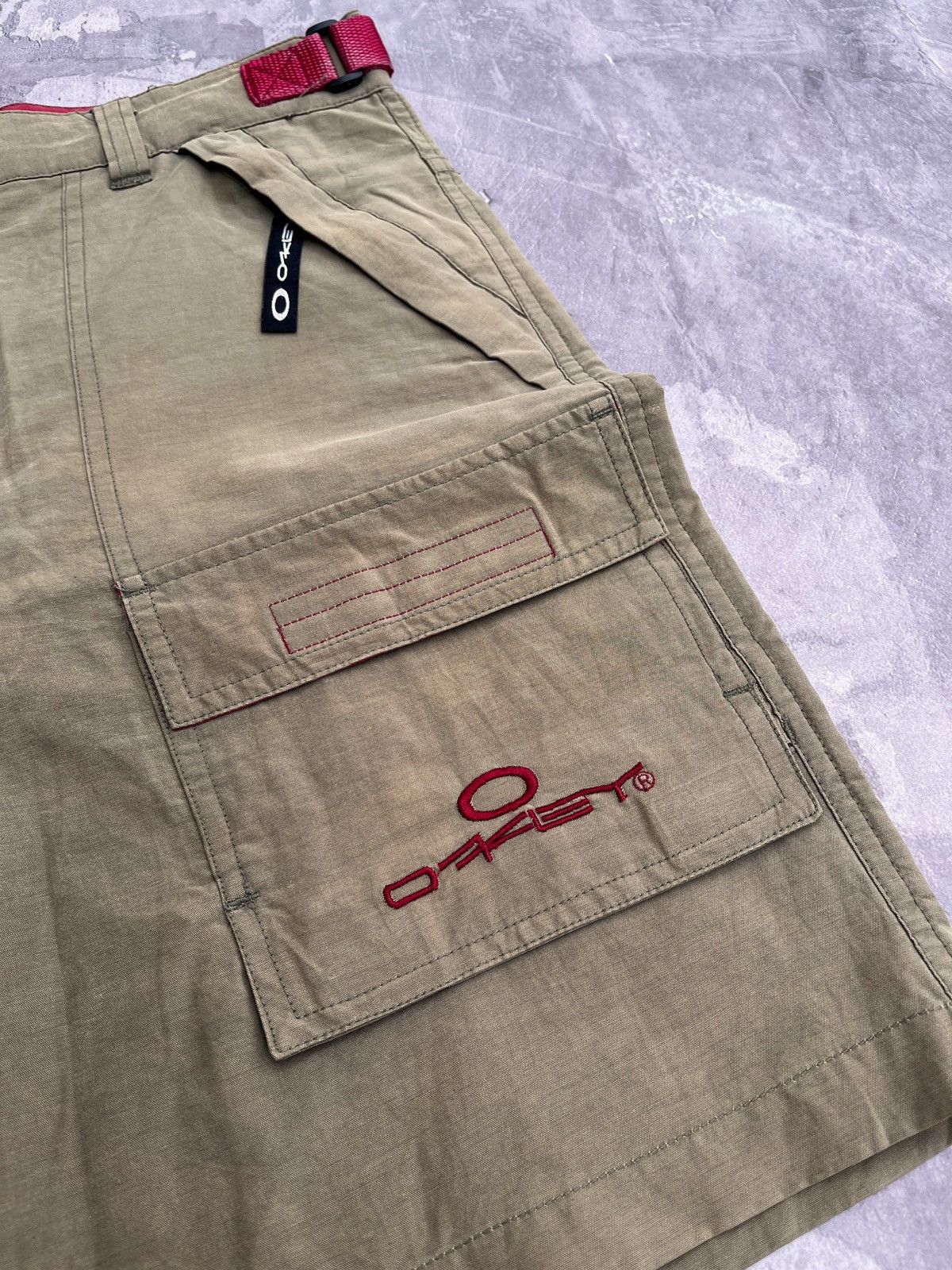 Oakley 🔥Rare OAKLEY Cargo Shorts Vintage Logo Size US 32 / EU 48 - 4 Thumbnail