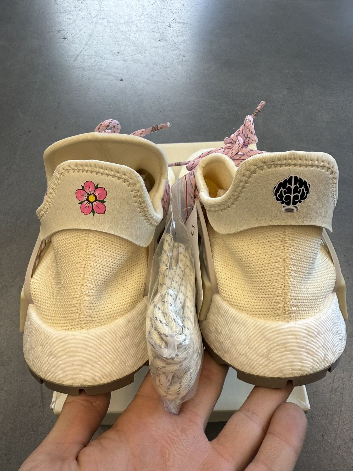 Adidas × Pharrell 2018 Adidas NMD Hu Pharrell Nerd Cream EE8102 Size US 11 / EU 44 - 6 Thumbnail