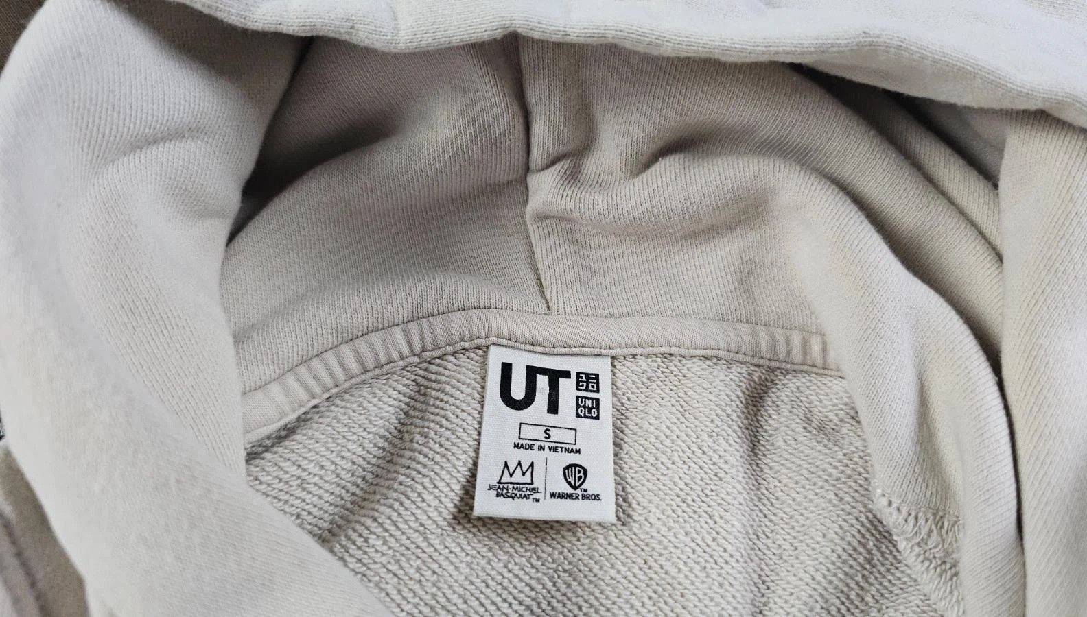 Uniqlo Uniqlo UT Basquiat Looney Tunes Collab Hoodie Beige Men S Size US S / EU 44-46 / 1 - 4 Thumbnail