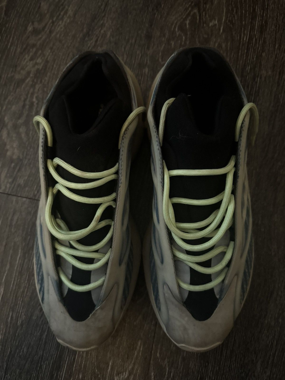 Adidas Yeezy 700 V3 Kyanite Size US 11.5 / EU 44-45 - 1 Thumbnail