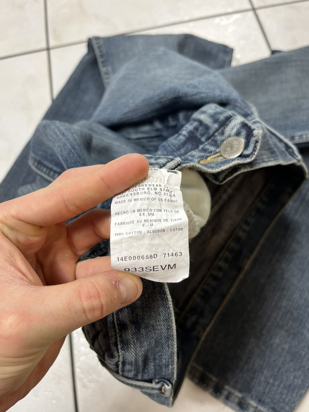 Vintage × Wrangler Vintage Wrangler cowboy cut distressed washed denim jeans Size US 33 - 19 Thumbnail