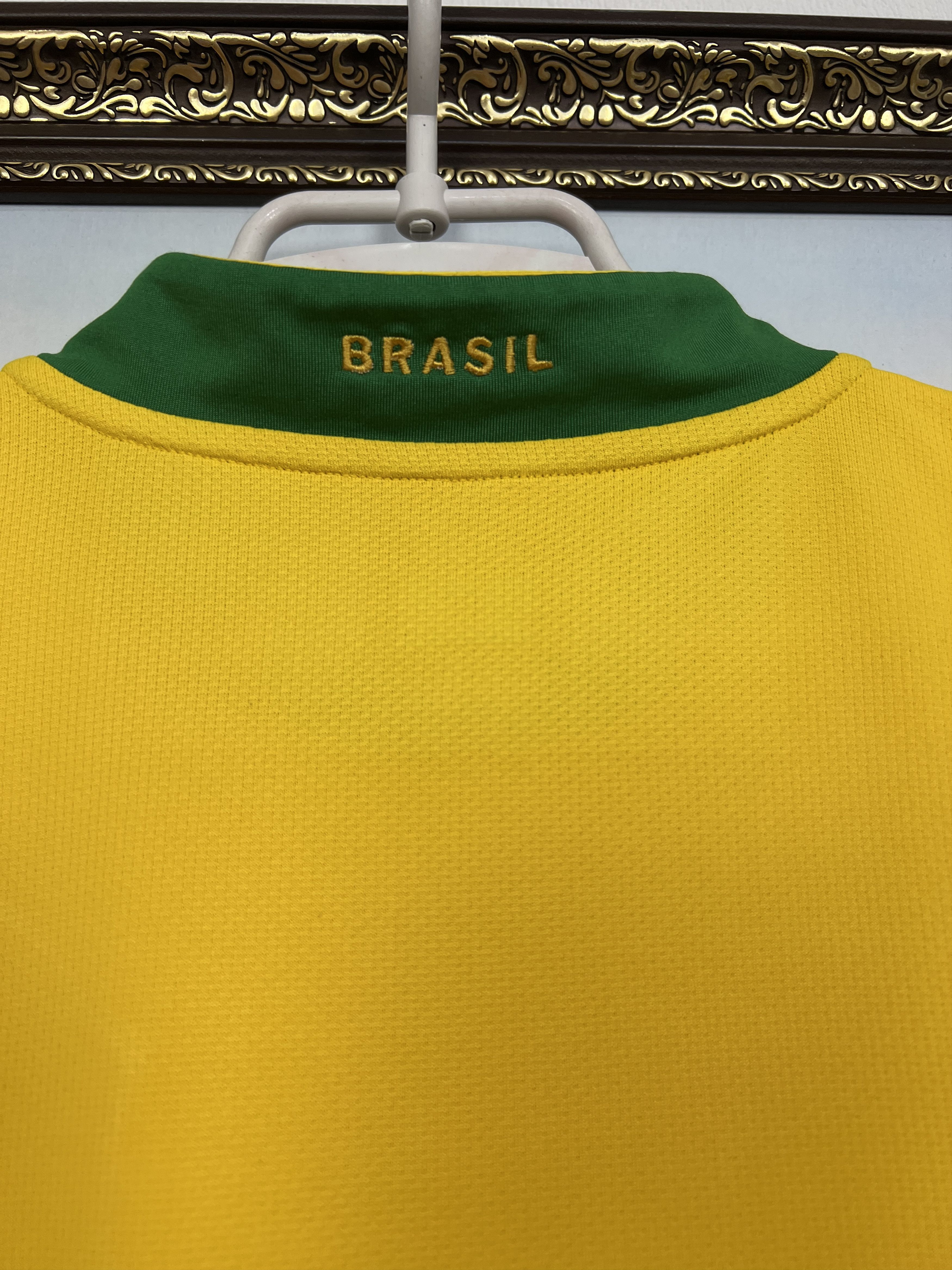 Nike Brazil Home football shirt Soccer Jersey Trikot National Size US XL / EU 56 / 4 - 9 Thumbnail