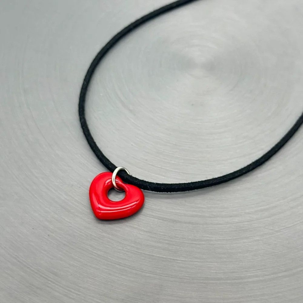 Vintage Red Heart Charm Pendant Necklace Size ONE SIZE - 4 Thumbnail