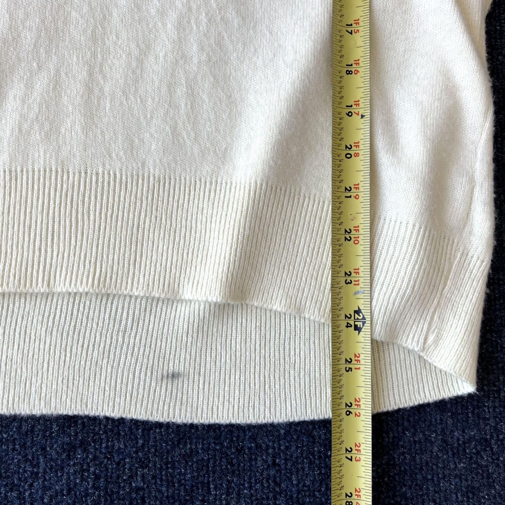 Vintage VINTAGE Pine State Sweater Mens Large White Run With The Tiger Embroidered Pullover USA Size US L / EU 52-54 / 3 - 4 Thumbnail