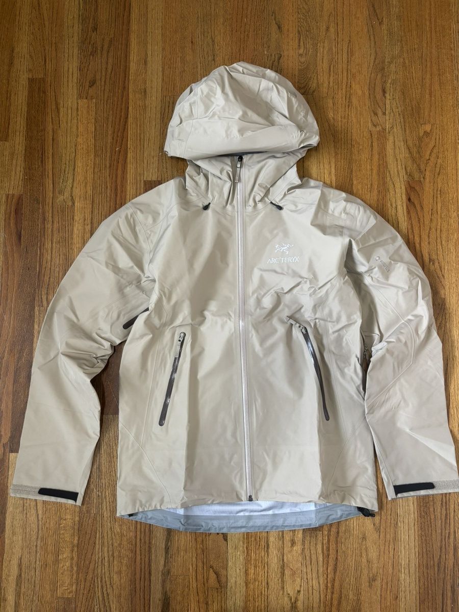 Arc'teryx × Goretex × Streetwear Arcteryx 2023 Beta LT Tan