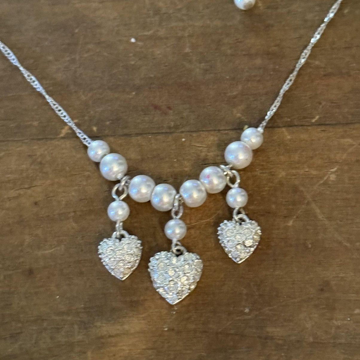 Other Dainty silver tone triple hearts and pearls necklace Size ONE SIZE - 4 Thumbnail