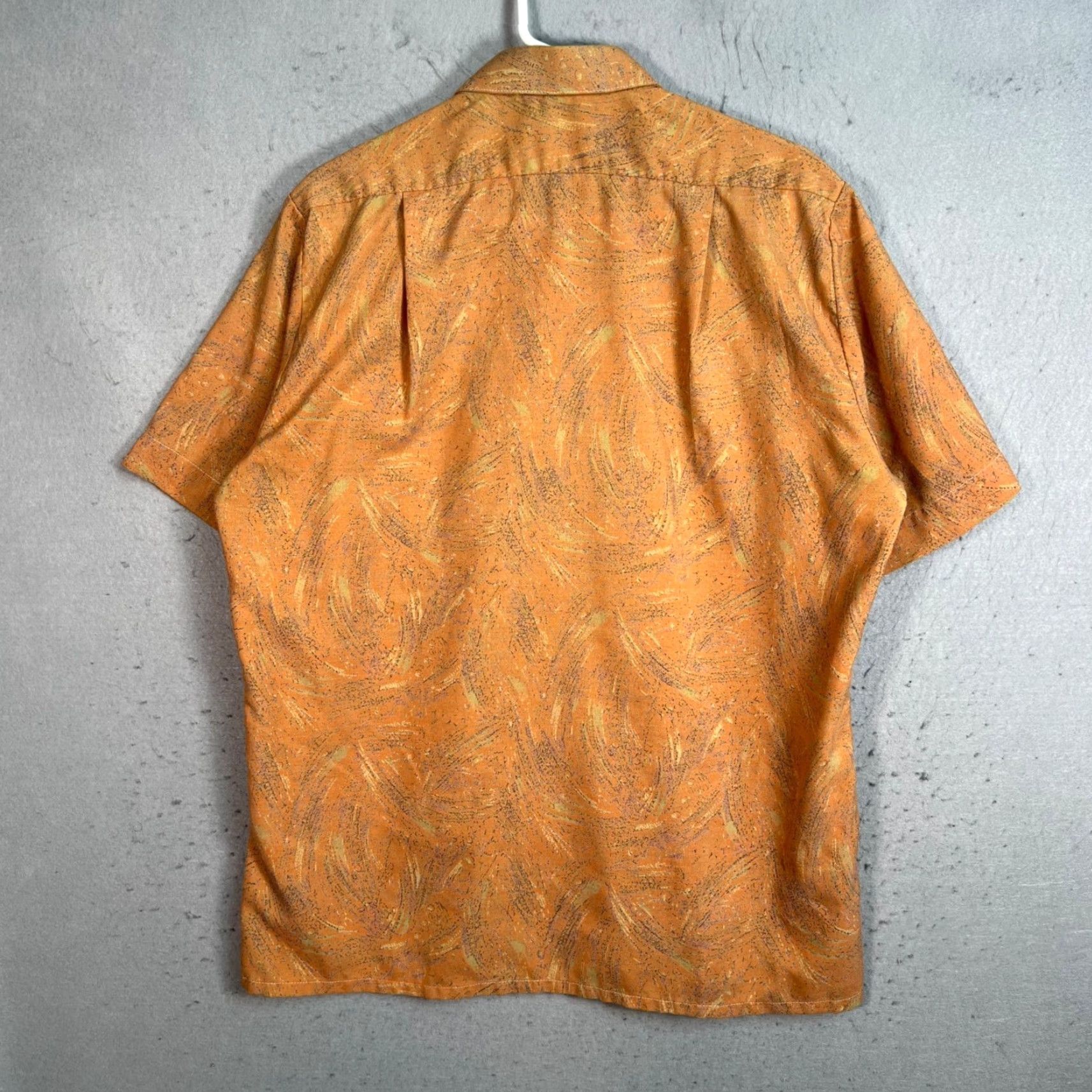 Vintage VTG Charagh Din Party Shirt Size 40 Textured Party Shirt Italian Fit Button Up Size US L / EU 52-54 / 3 - 2 Thumbnail