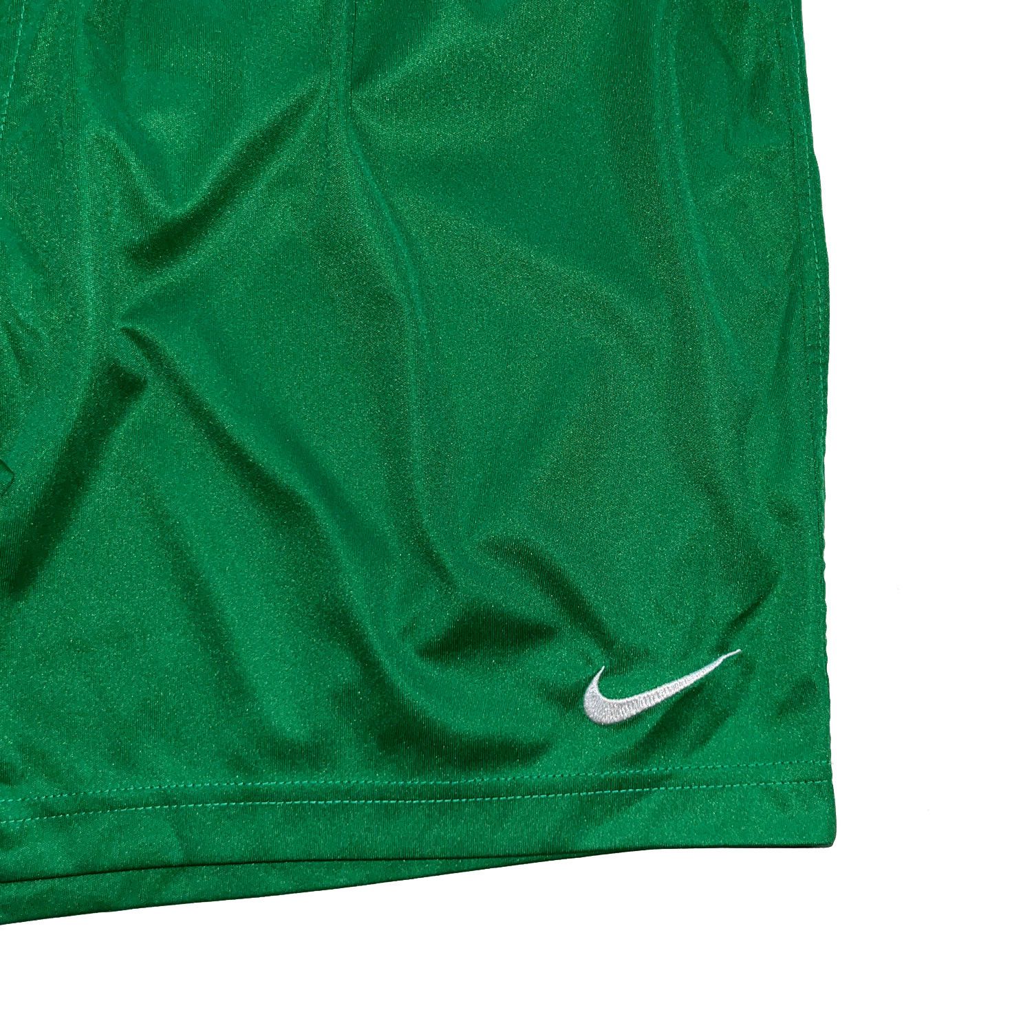 Nike Featherlight Swoosh Shorts in Fresh Green Size US 34 / EU 50 - 2 Thumbnail