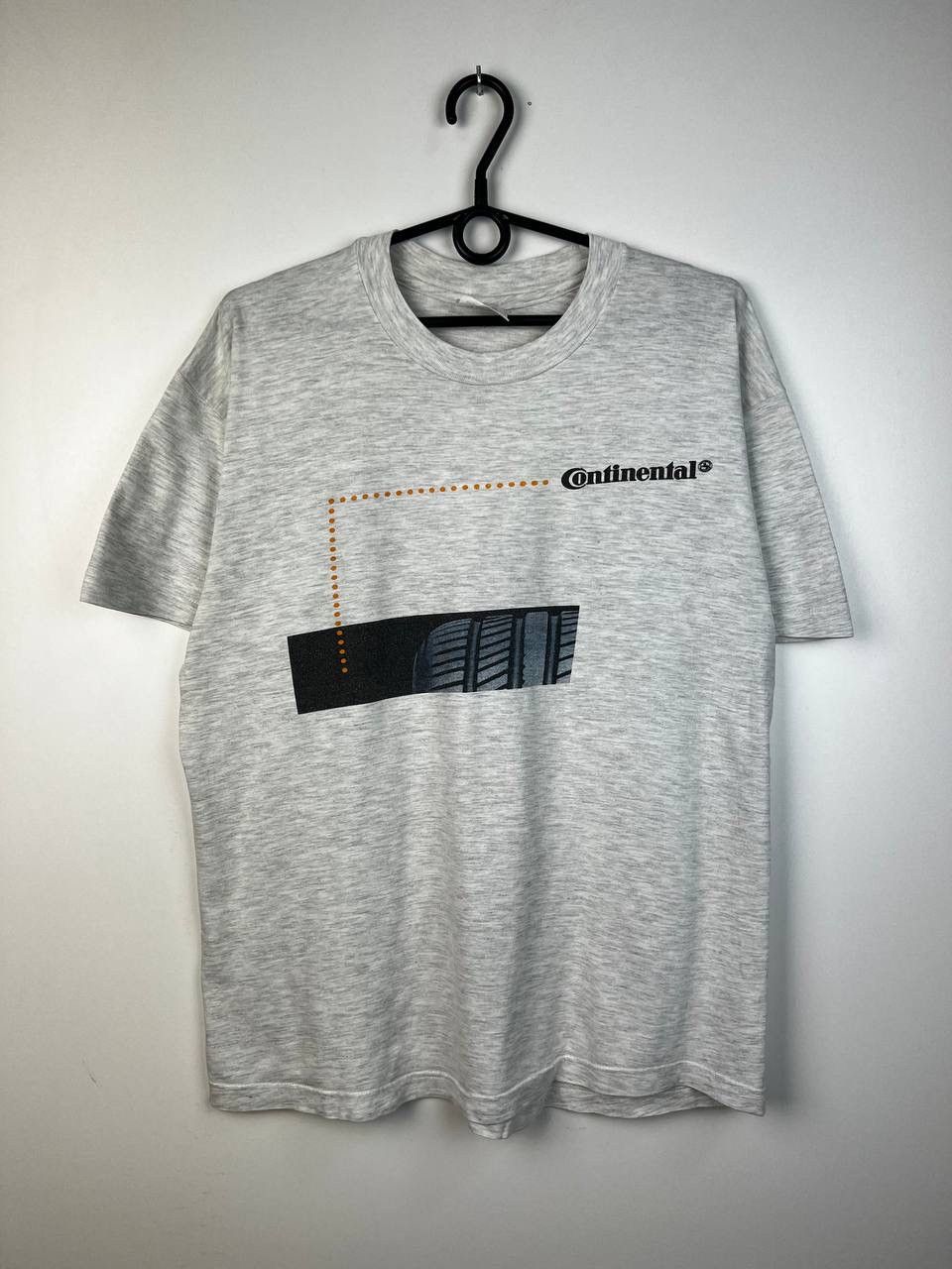 Vintage Continental 90s car vintage t-shirts size L Size US L / EU 52-54 / 3 - 1 Thumbnail
