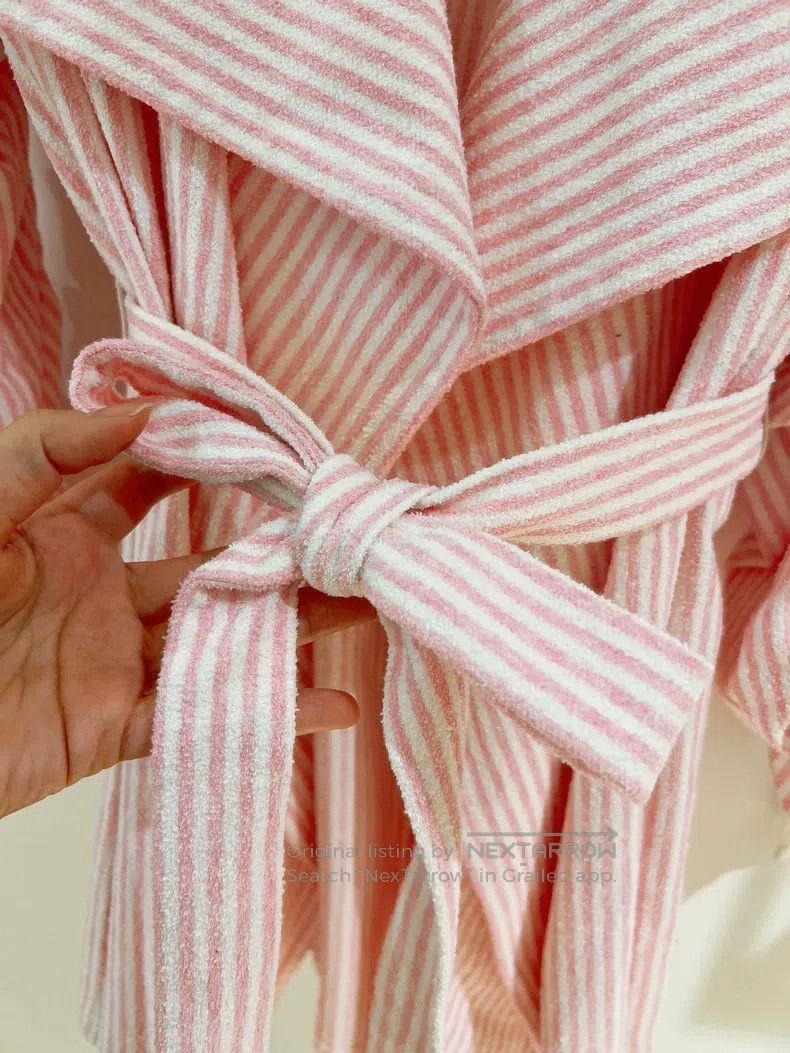 Chanel Chanel Cruise series pink and white striped tweed jacket Size XS / US 0-2 / IT 36-38 - 4 Thumbnail