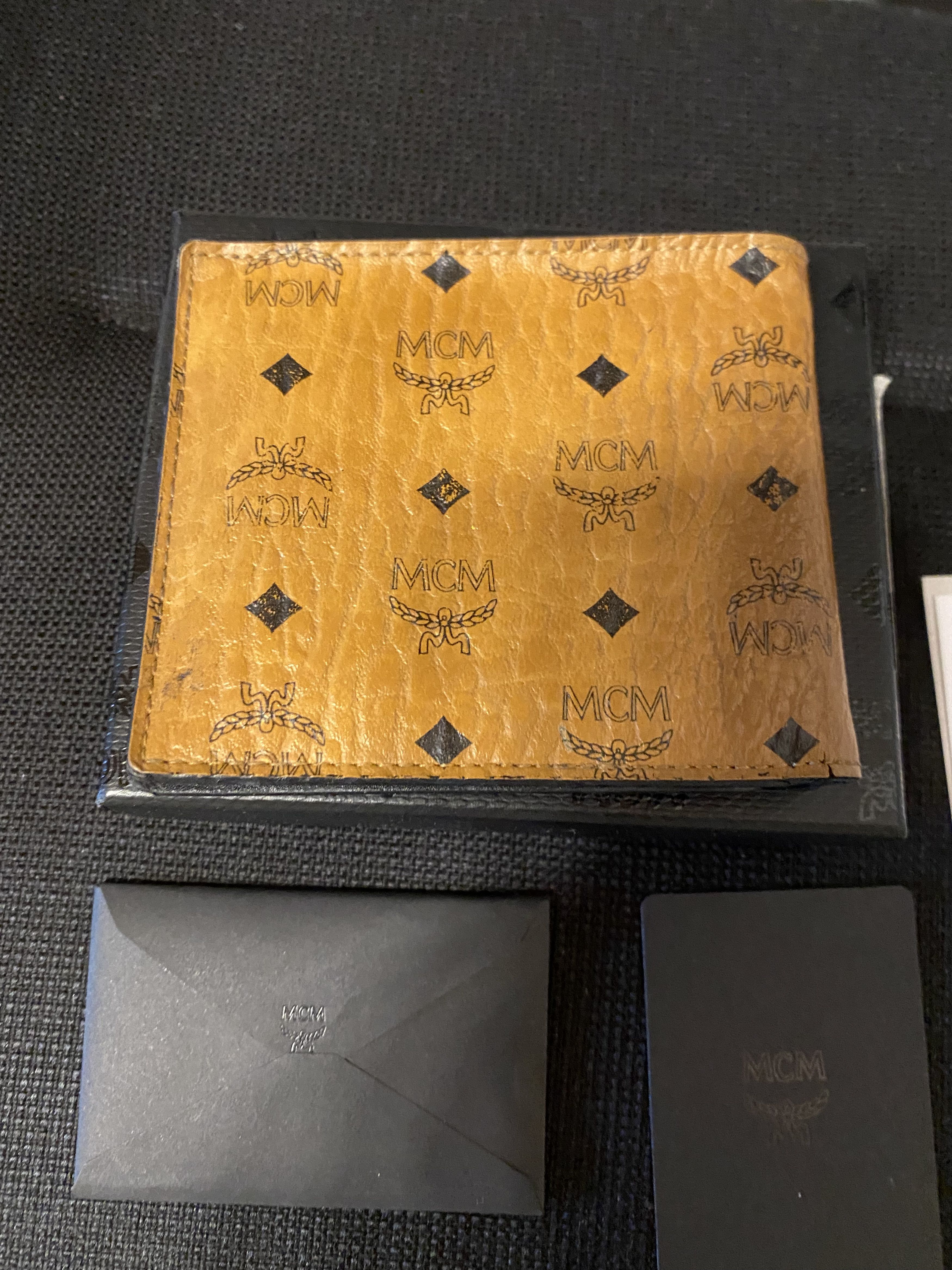 MCM MCM Wallet Cognac Distressed Victory patch logo print Size ONE SIZE - 5 Thumbnail